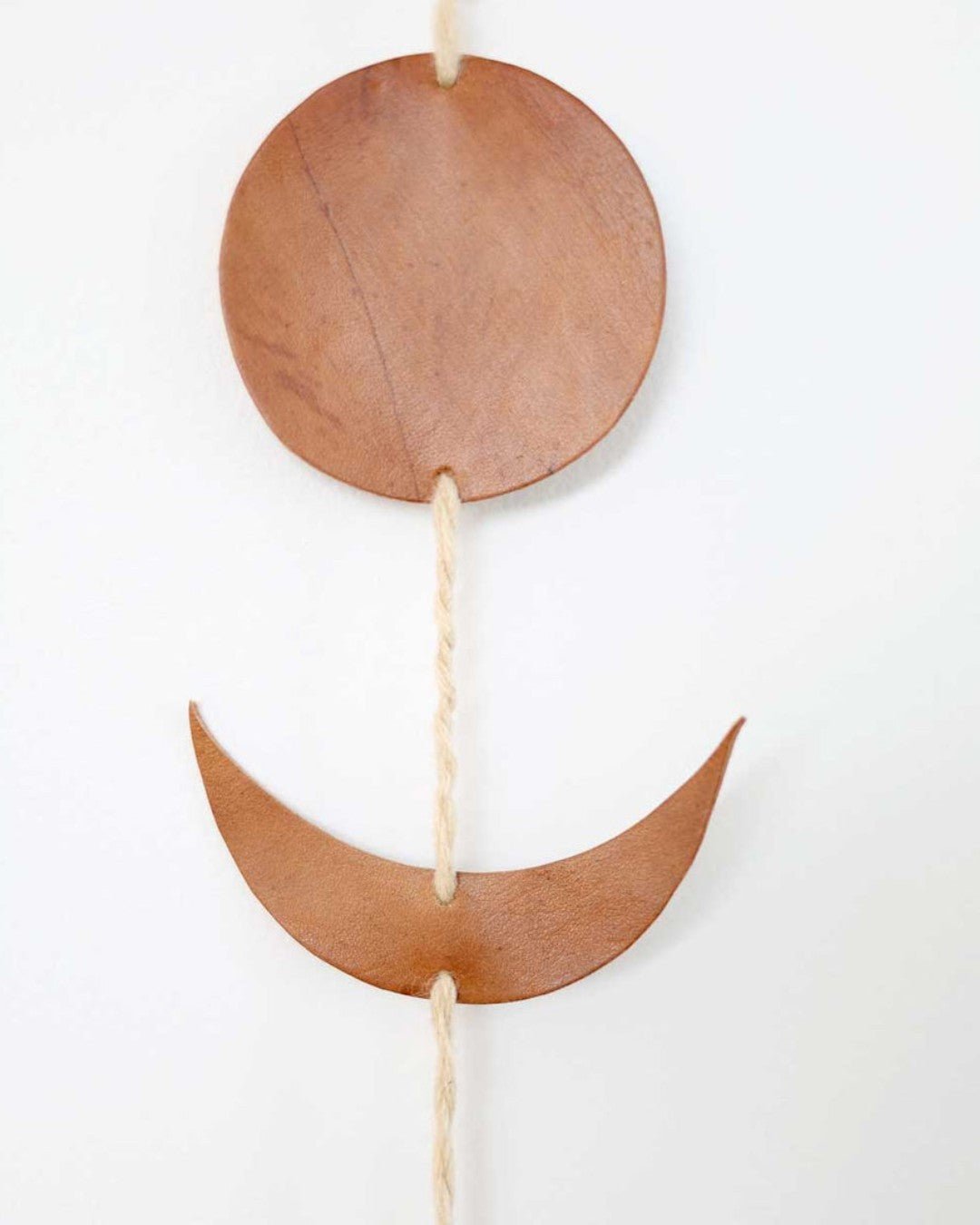 Moon Phase Leather Garland Wall Hanging、mySite、topwebapps