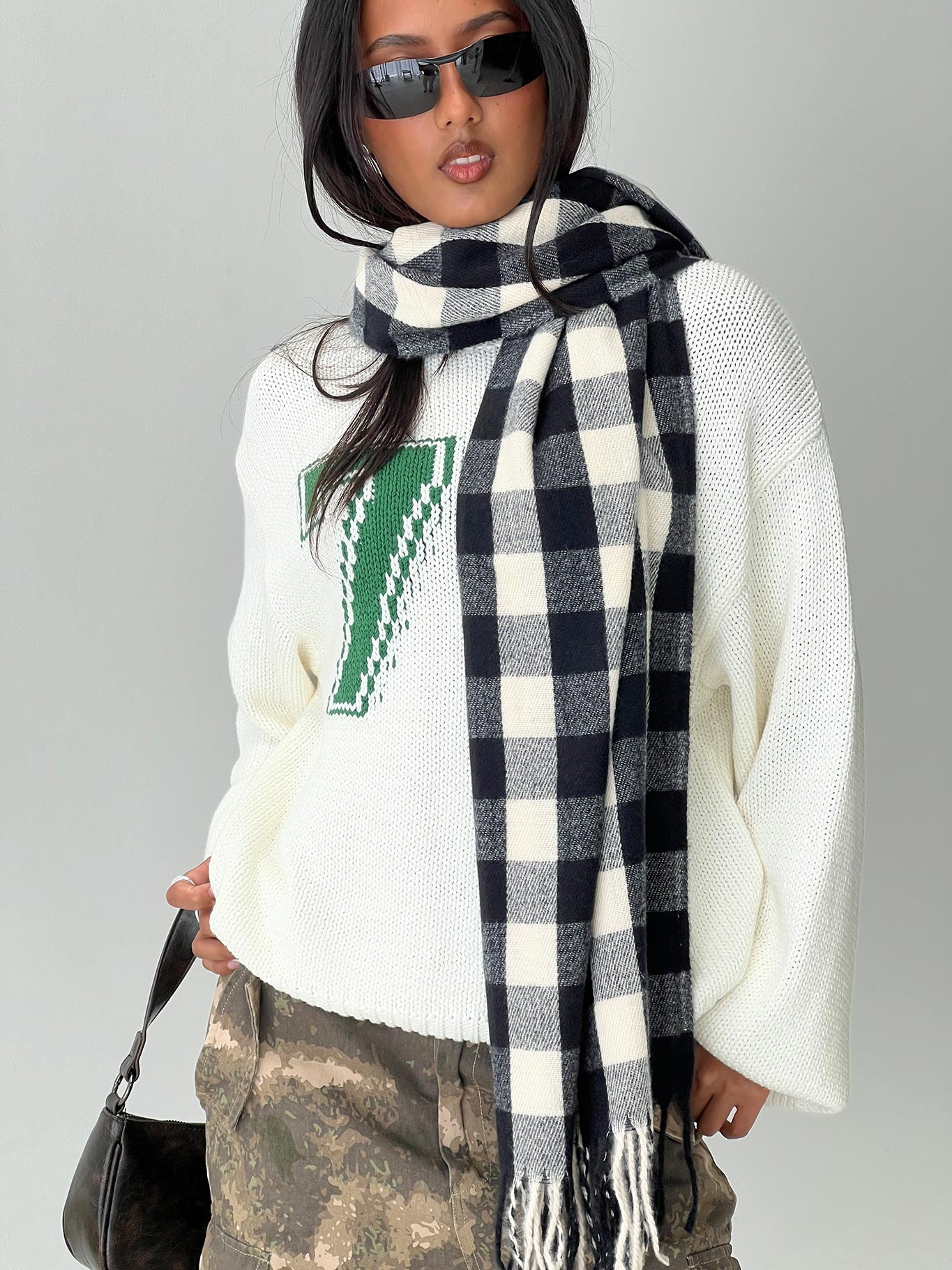 Closed Eyes Scarf Black / White Check、mySite、solidvoid