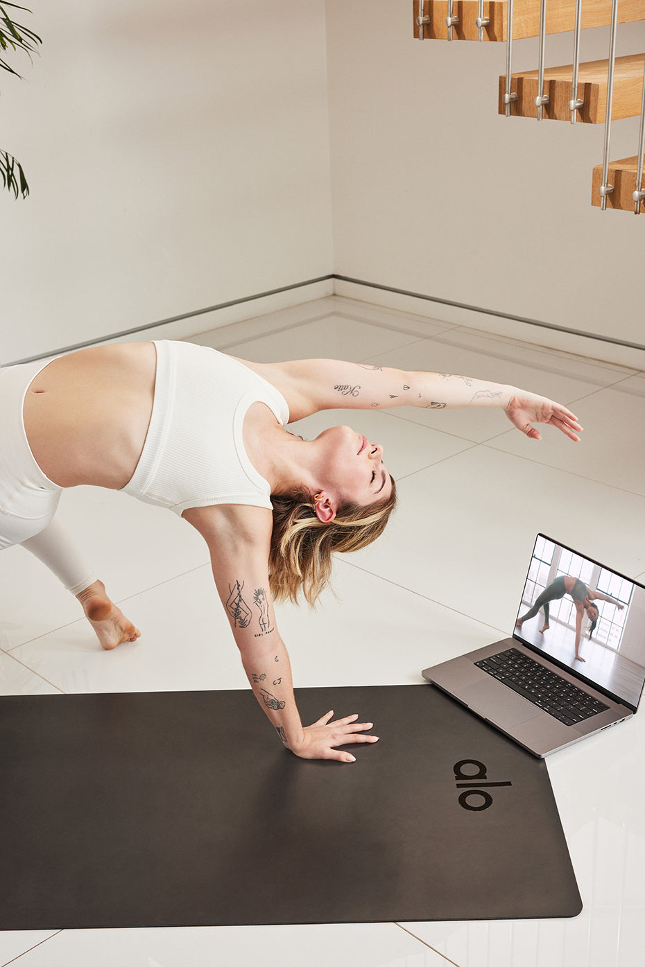 {product_title} - {shop_name}