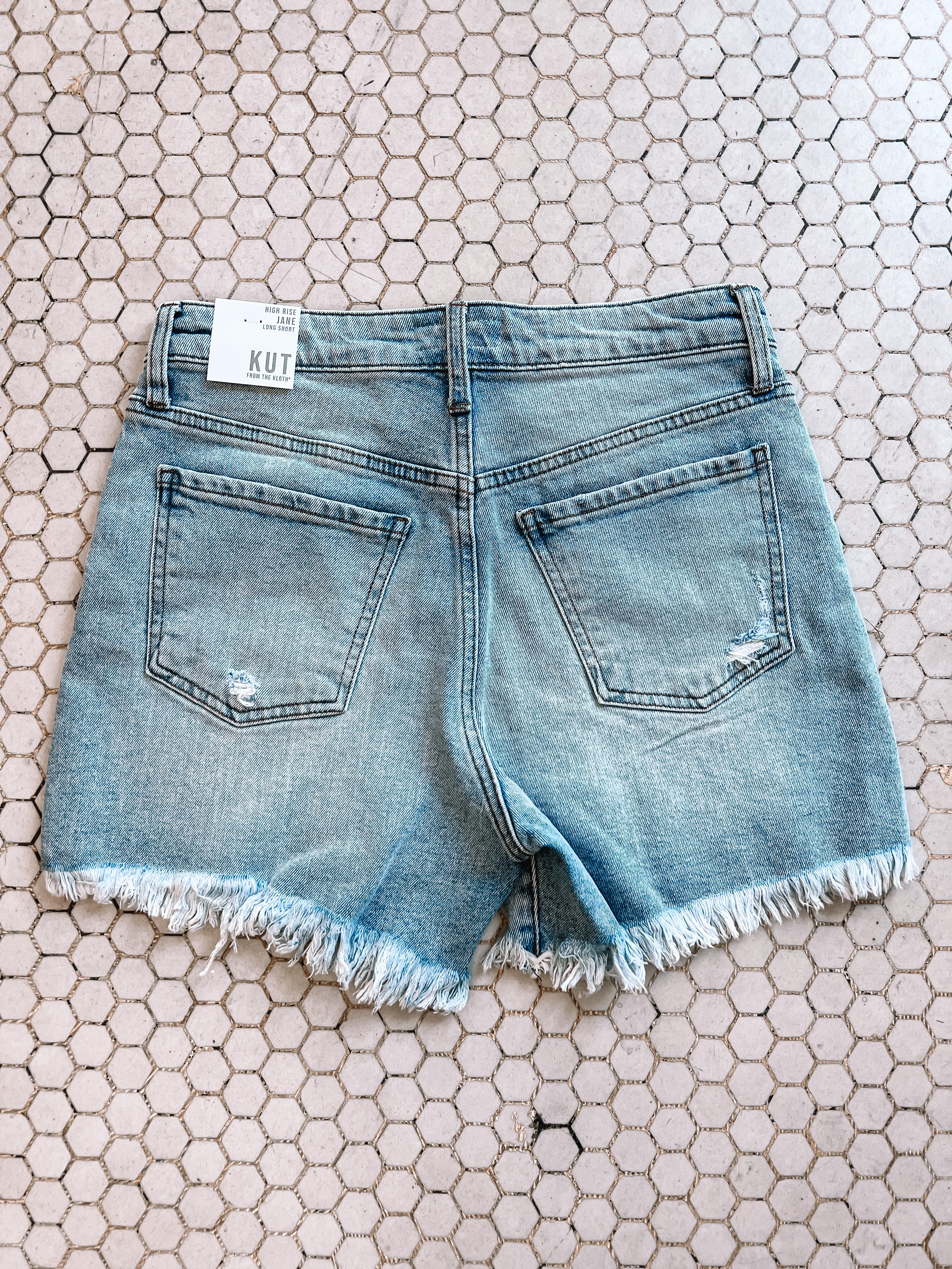 Kut From The Kloth 4” Jane High Rise Long Denim Vintage Wash Short、mySite、garagedoors4me