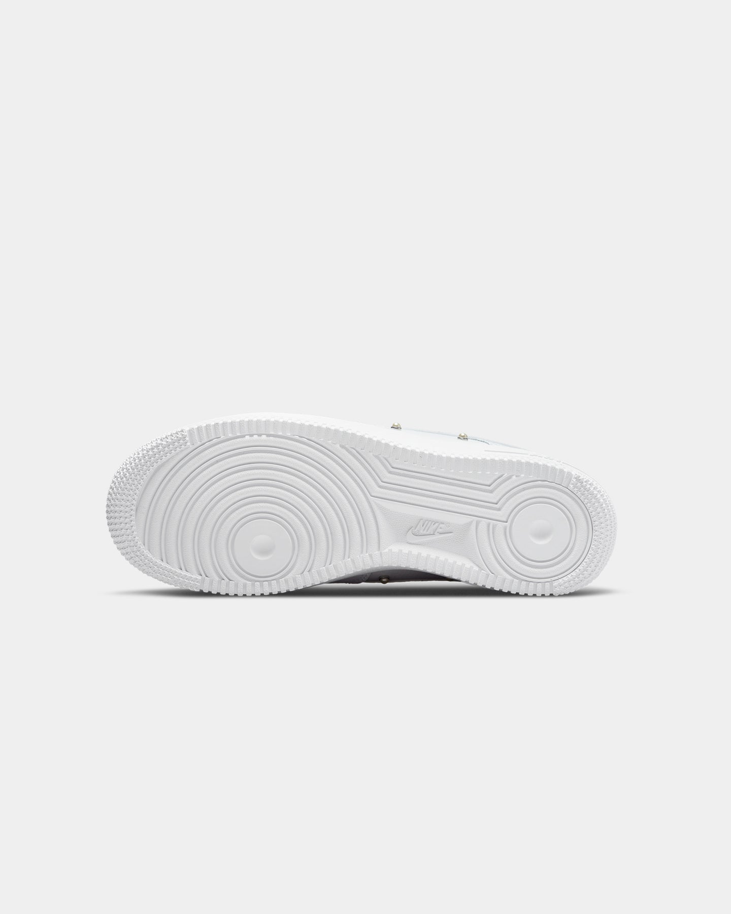 Nike Women's Air Force 1 '07 SE White/White/Metallic Silver/Black、mySite、zt4zffjzw