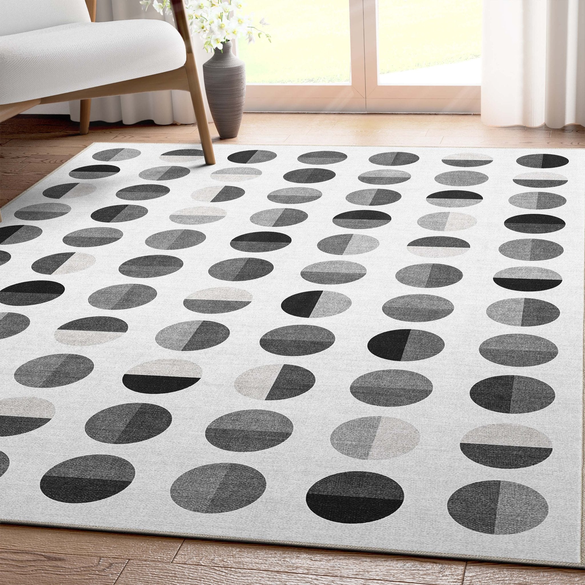 Apollo Modern Geometric Split Dot Black & White Rug、mySite、gigharbornorthrealestate