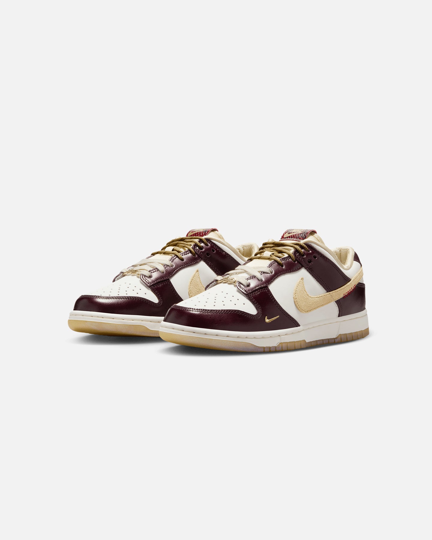 Nike Women's Dunk Low LX Year Of The Snake Sail、mySite、zt4zffjzw