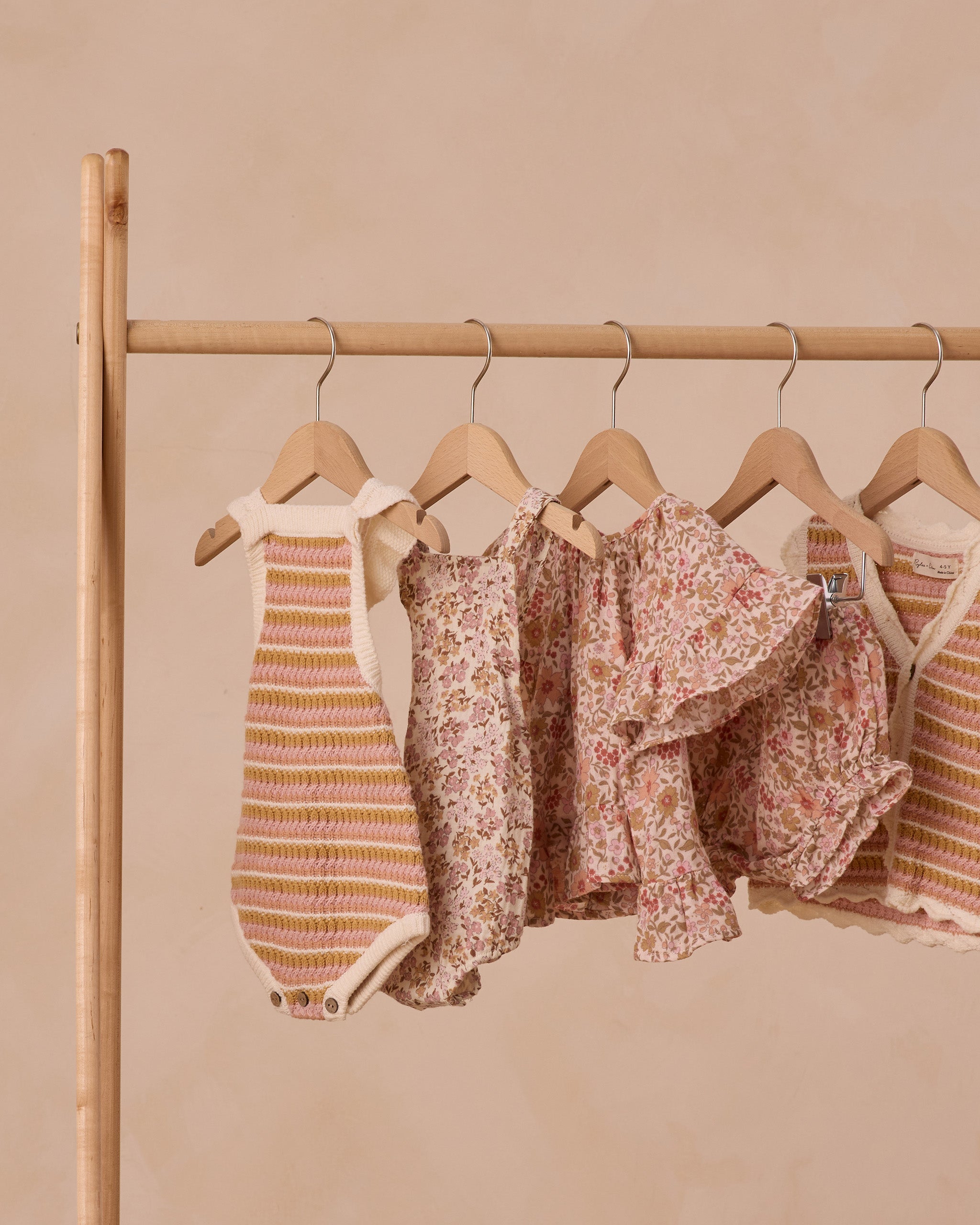  Crochet Romper || Pink Stripe、mySite、layawaytickets