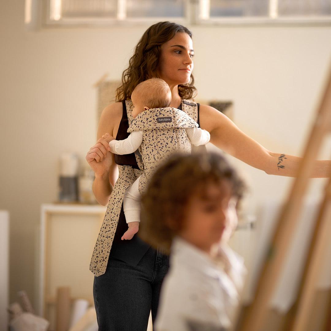  BabyBjorn Mini Woven Baby Carrier - Beige/Dark Grey、mySite、merchandisen