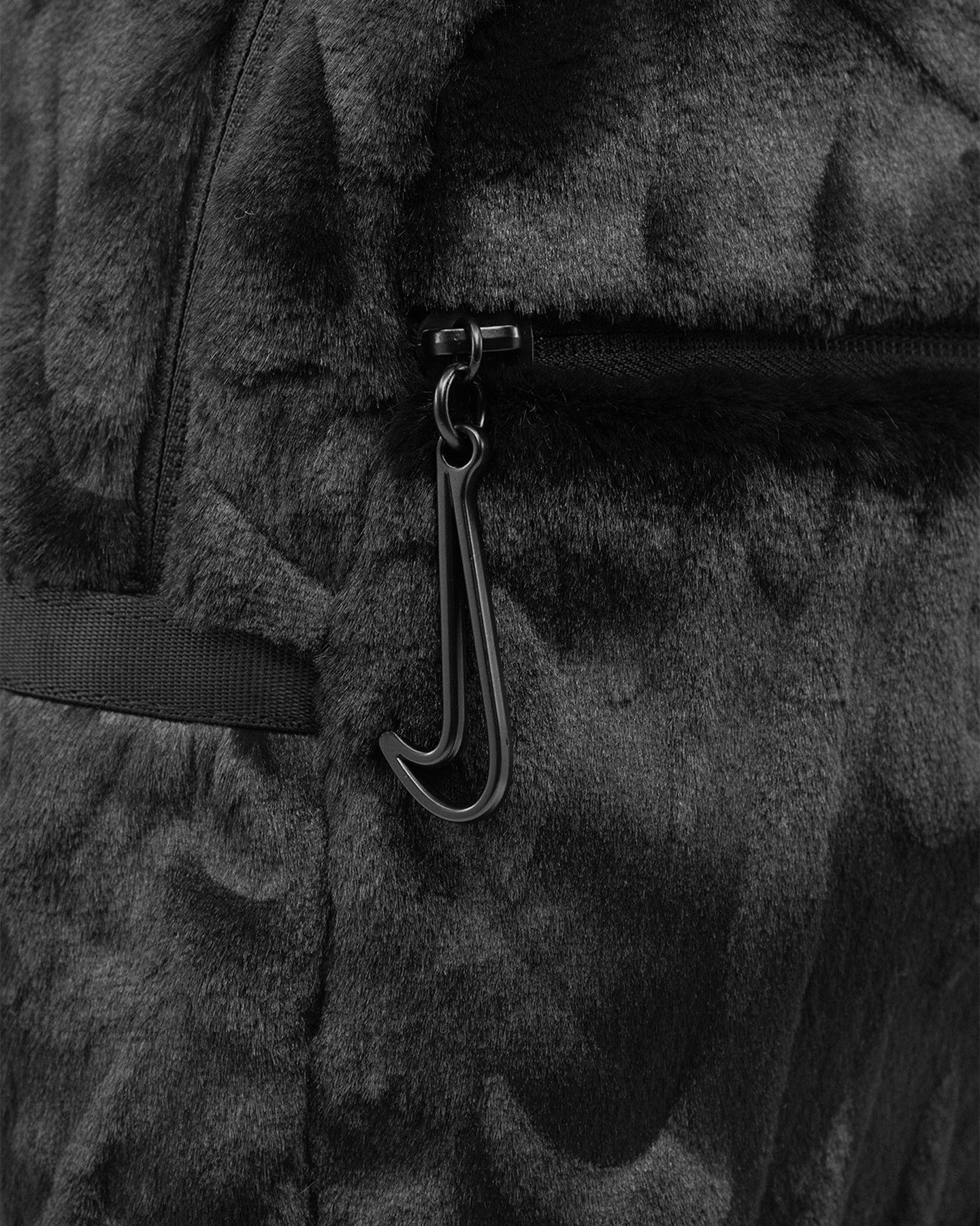 Nike Faux Fur Mini Backpack (6L) Black/Black、mySite、zt4zffjzw