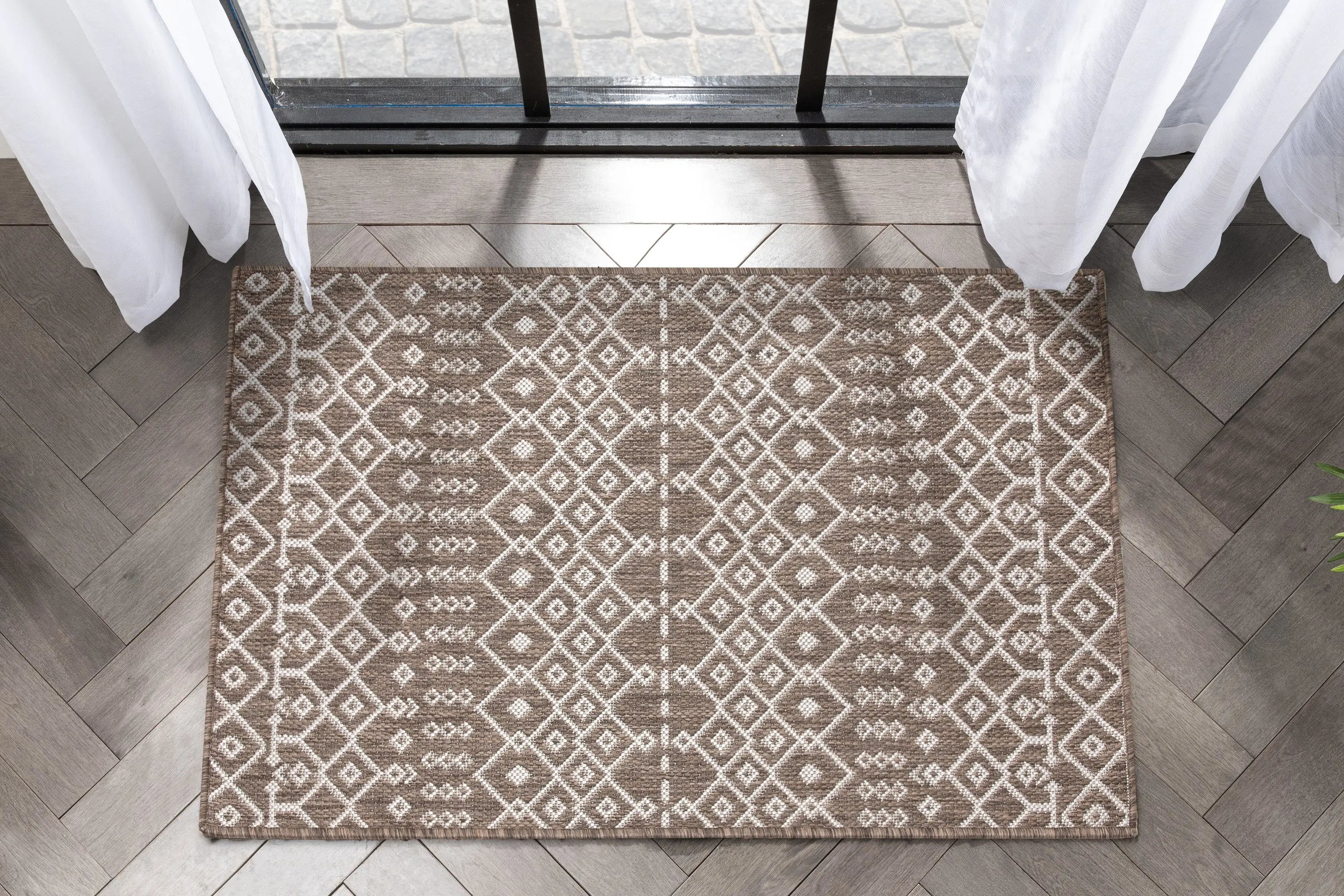 Nord Moroccan Tribal Indoor Outdoor Taupe Flatweave Rug、mySite、gigharbornorthrealestate