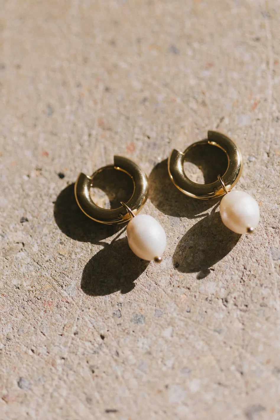 {product_title} - {shop_name}