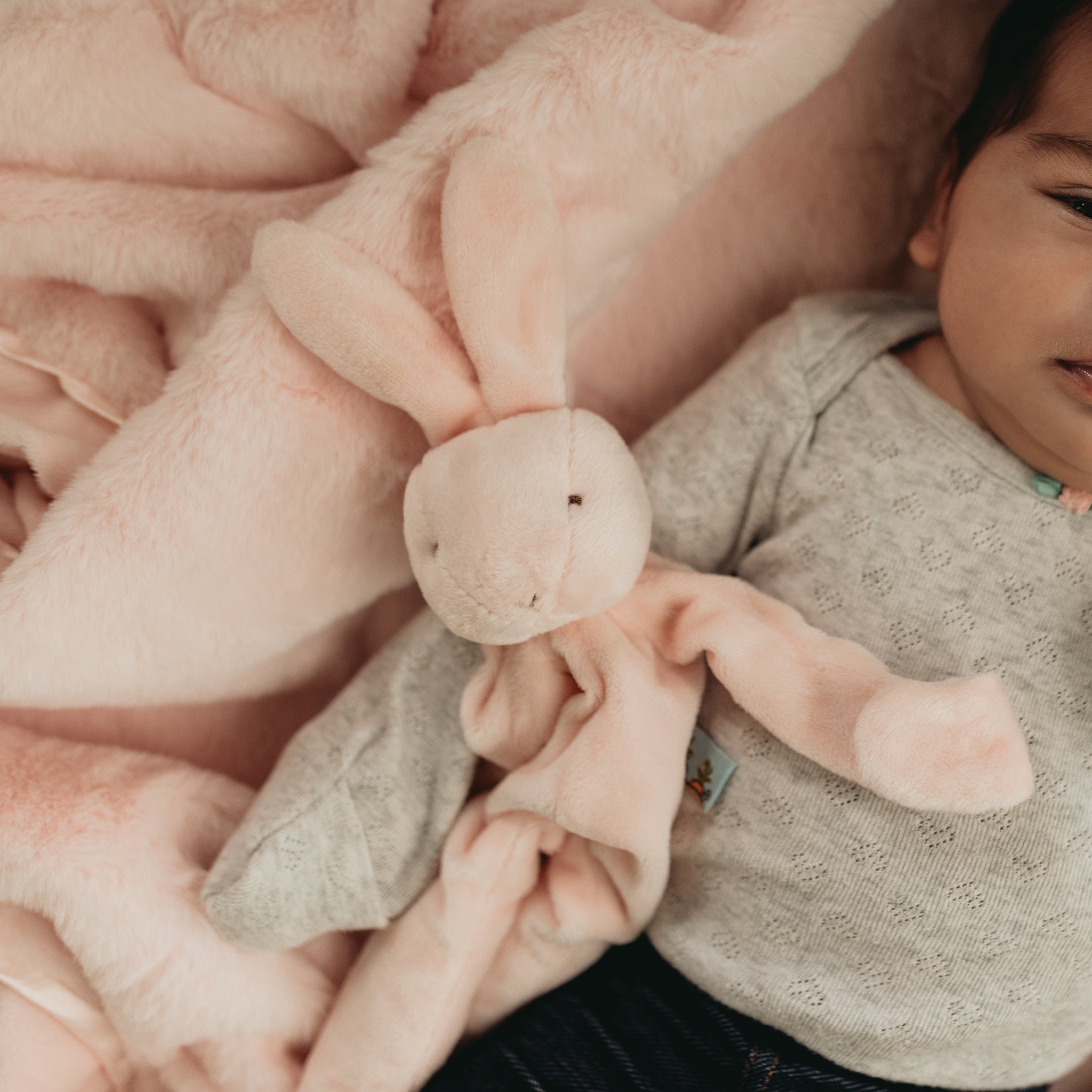 Snuggle and Soothe Baby Gift Set - Pink、mySite、g9winljtr