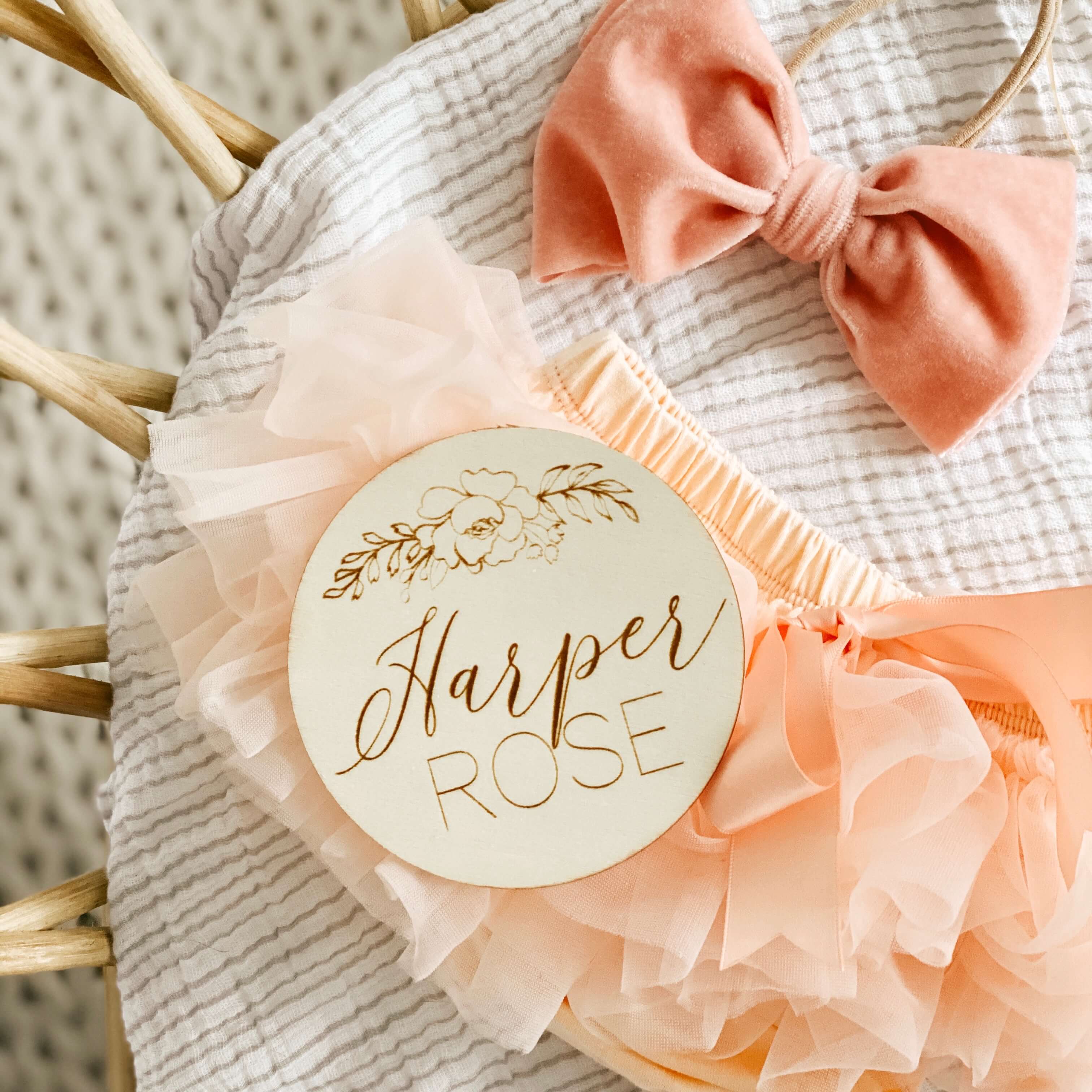  Personalized Baby Name Wood Announcement | Top Bouquet、mySite、layawaytickets