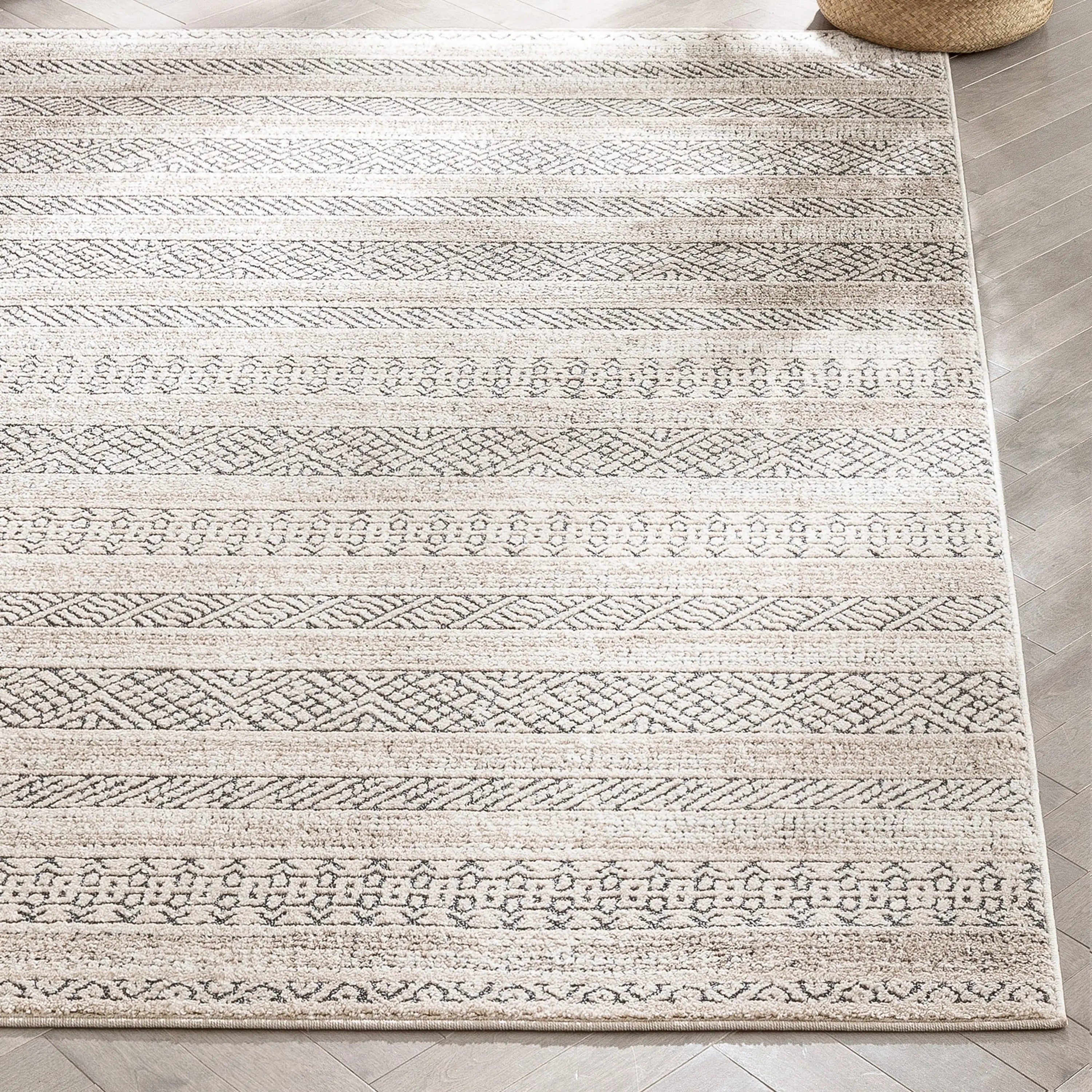 Fresco Tribal Geometric Beige Distressed High-Low Rug、mySite、gigharbornorthrealestate