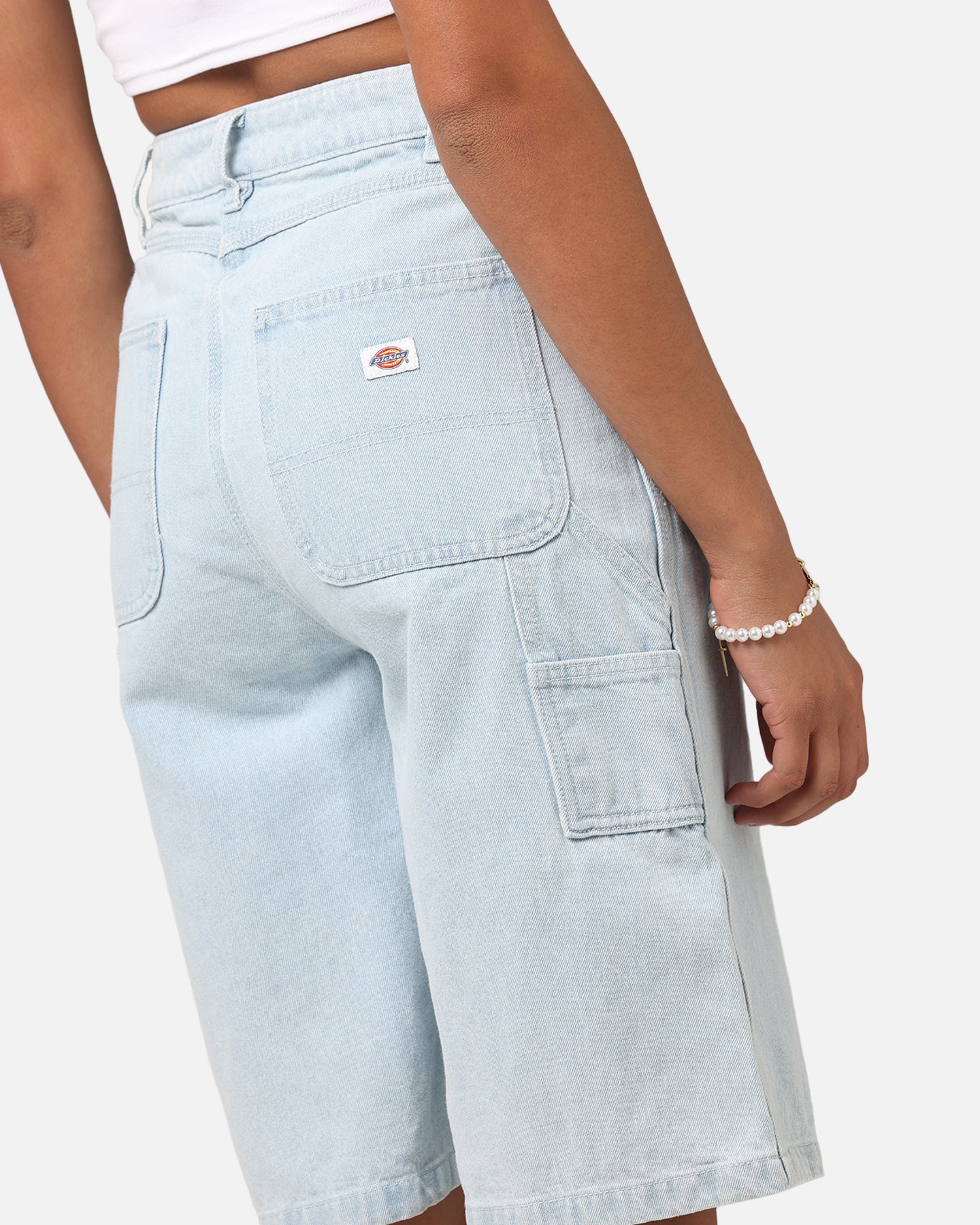 {product_title} - {shop_name}