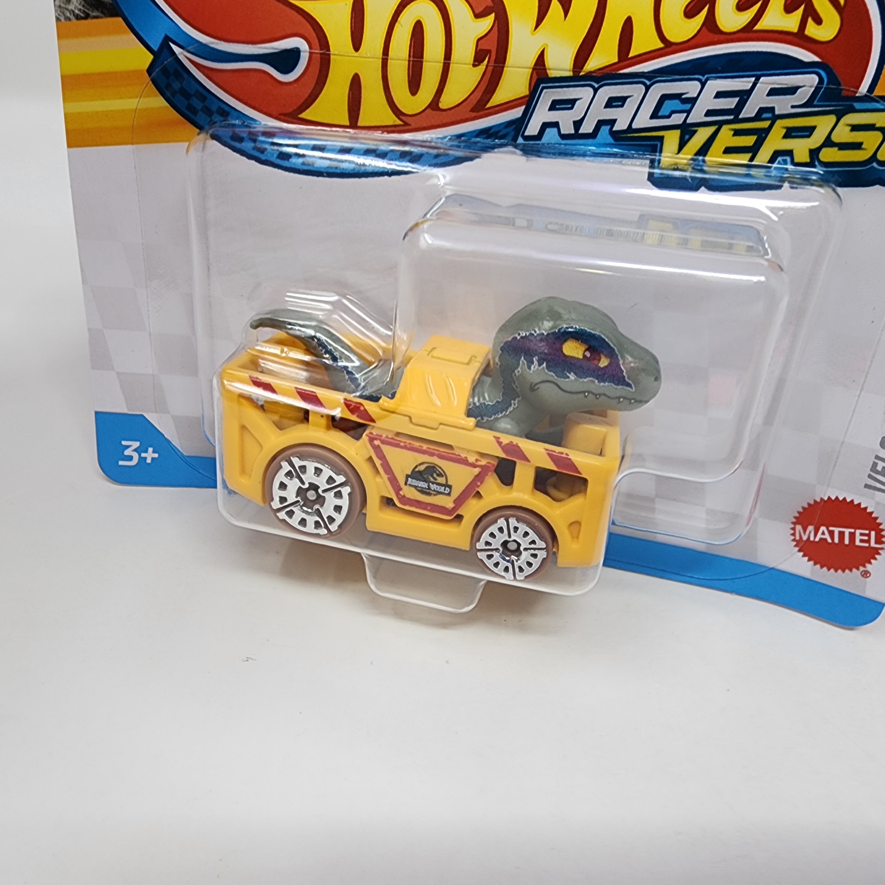 Velociraptor Blue Jurassic World * 2025 Hot Wheels Racer Verse Case C、mySite、hgirdovlk