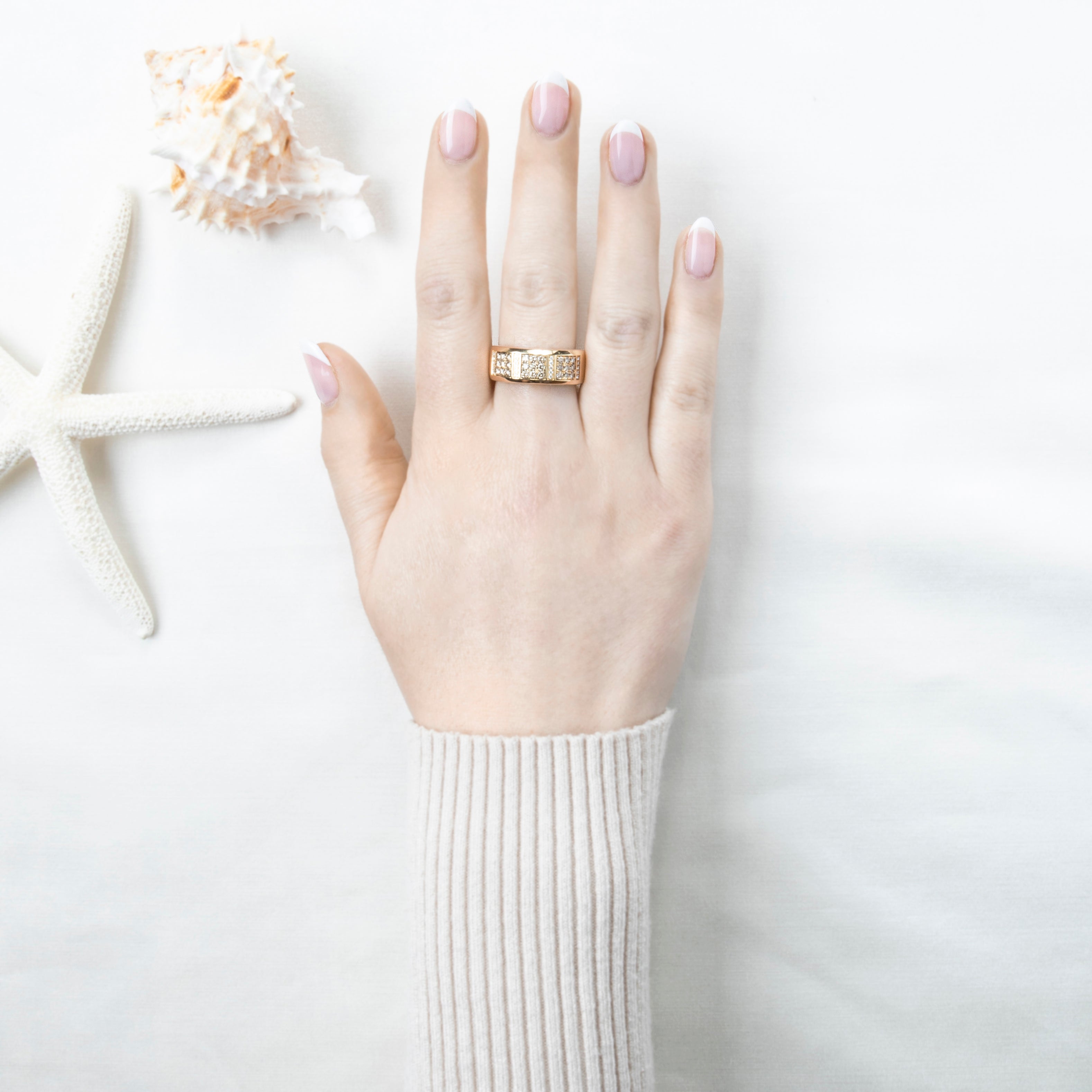 Vintage Wide 14k Yellow Gold Champagne & White Diamond Geometric Band Ring、mySite、hinf8tx79