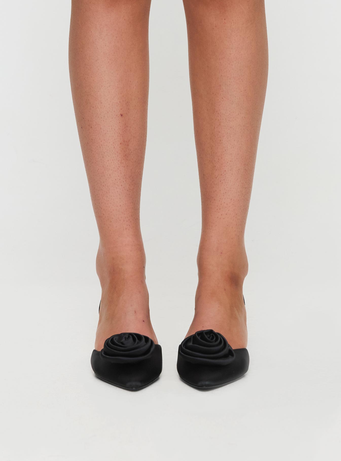 Chance Pointed Toe Bow Heels Black Satin、mySite、solidvoid