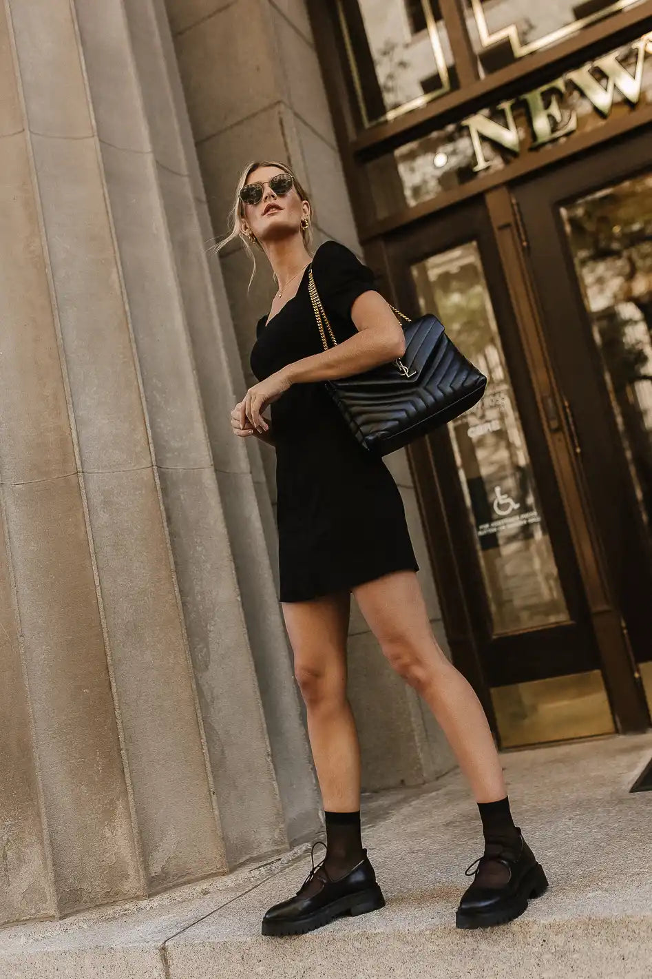 {product_title} - {shop_name}