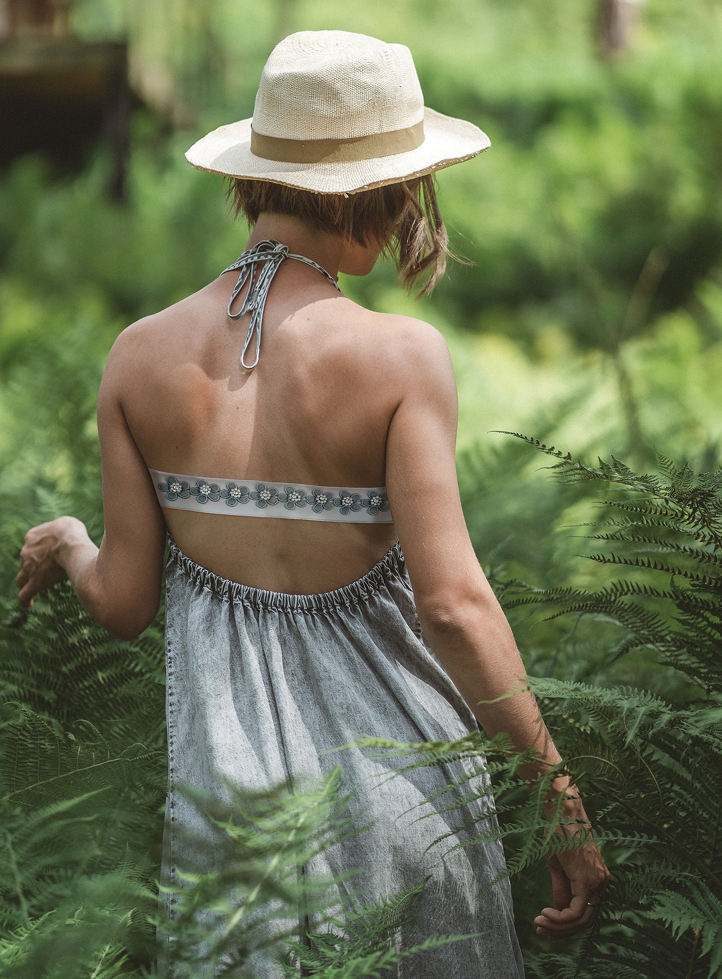  Grey Flowers Bra Back Cover、mySite、justintrudeaud