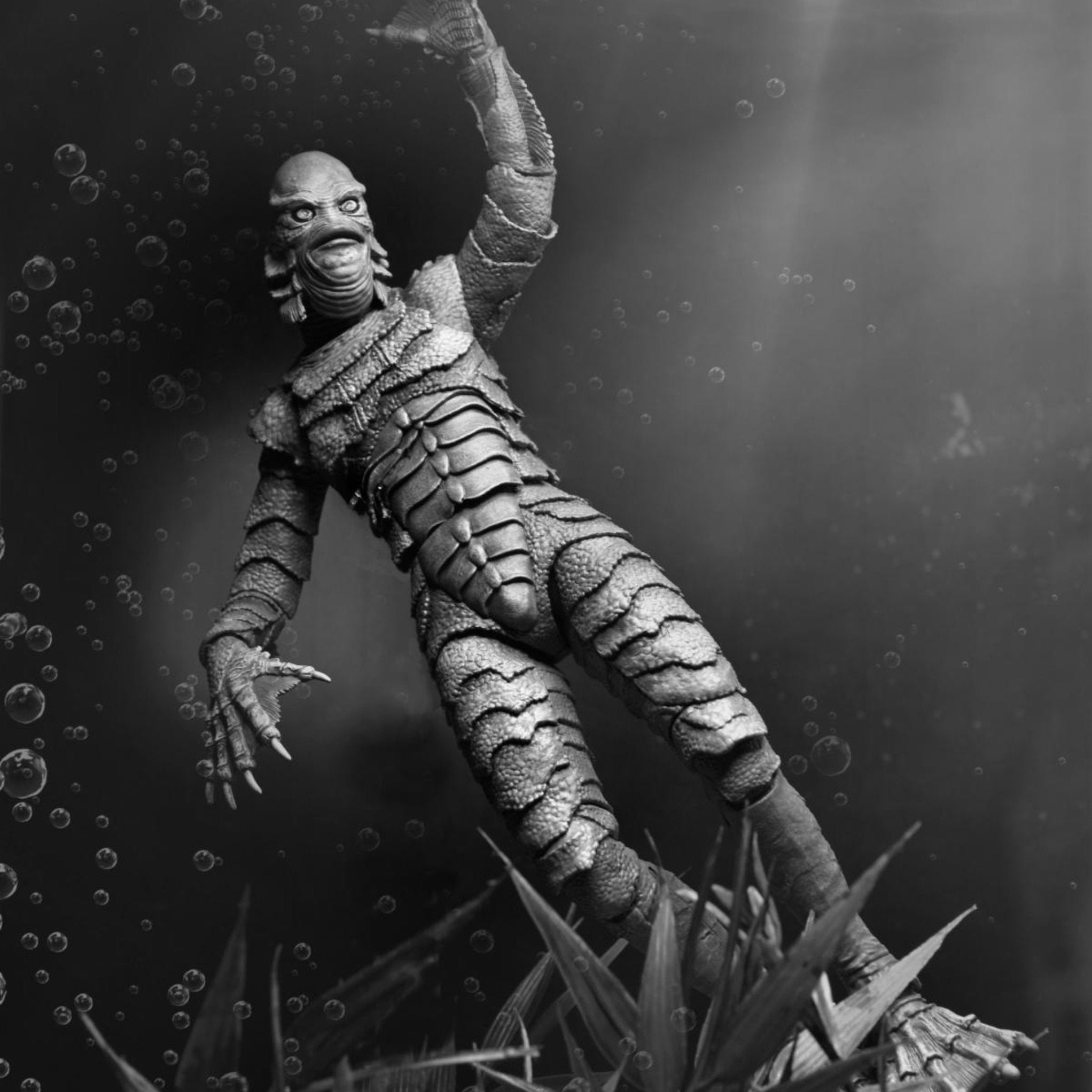 NECA Universal Monsters Creature from the Black Lagoon (Black & White)、mySite、hgirdovlk