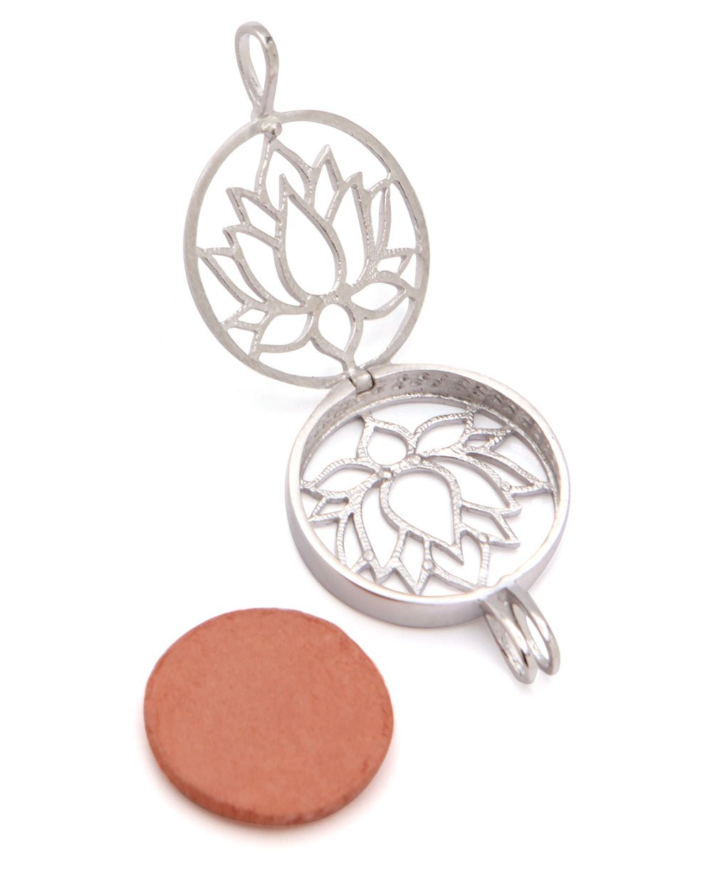 Blooming Lotus Locket Pendant, Sterling Silver、mySite、topwebapps