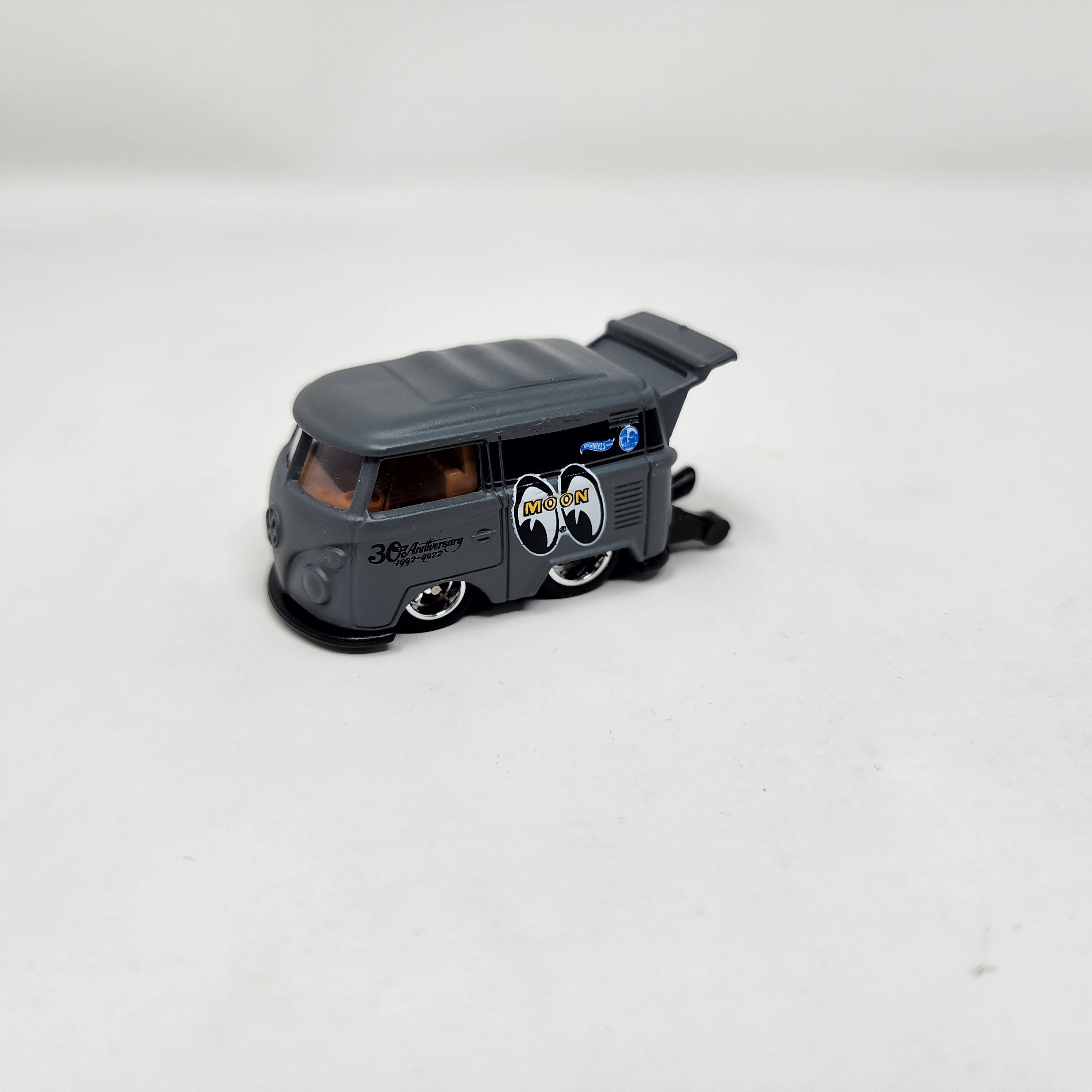 Kool Kombi Mooneyes * Hot Wheels 1:64 scale Custom Build w/ Rubber Tires、mySite、hgirdovlk