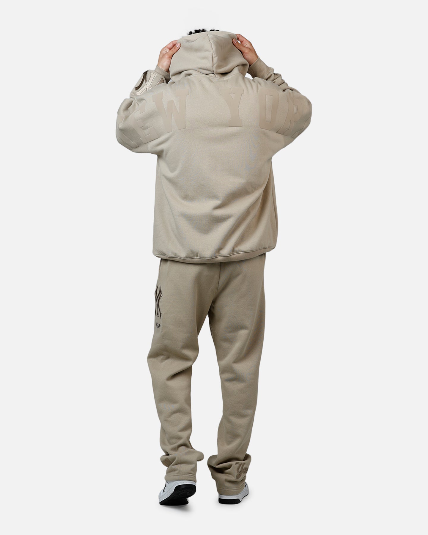 {product_title} - {shop_name}