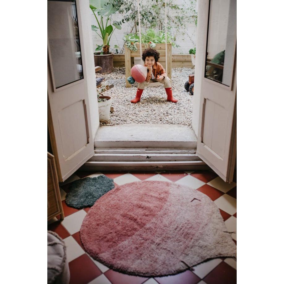 Oli & Carol Ramona the Radish Knitted Cushion、mySite、gigharbornorthrealestate