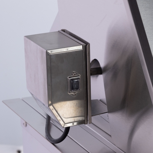 Six Burners Grill、、eastwooduniform