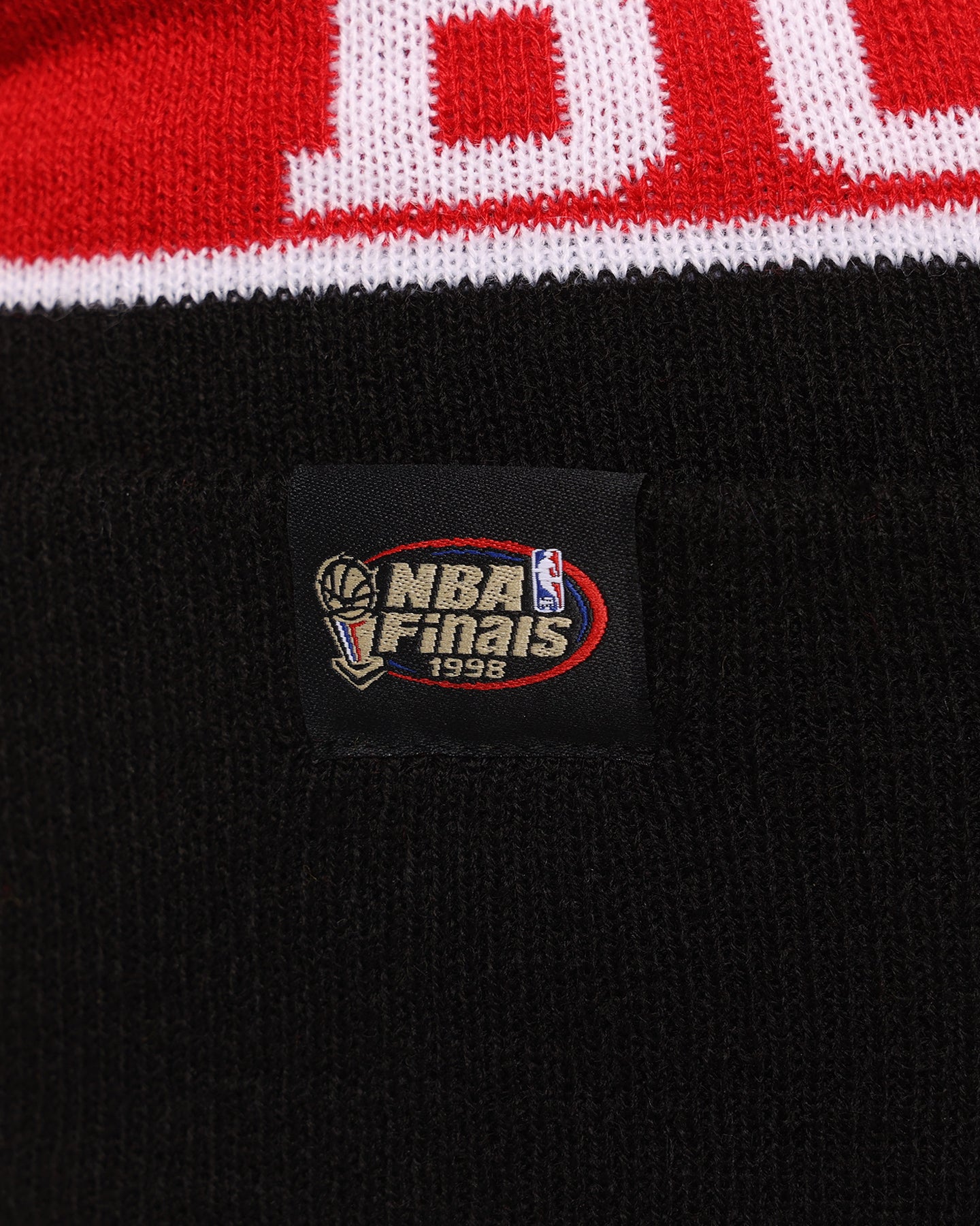 Mitchell & Ness Chicago Bulls Team Pom Beanie Black/Red、mySite、zt4zffjzw