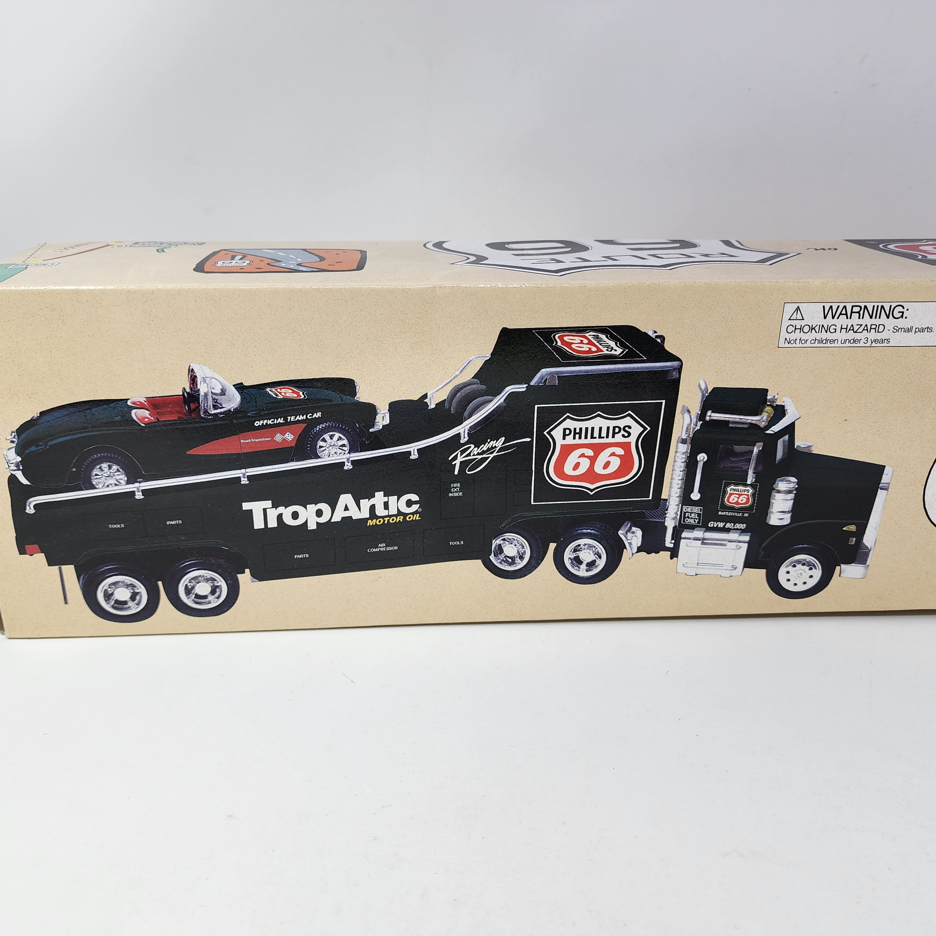 Semi Car Hauler & Corvette Phillips 66 TropArtic w/ Box 1:32 Scale Semi、mySite、hgirdovlk