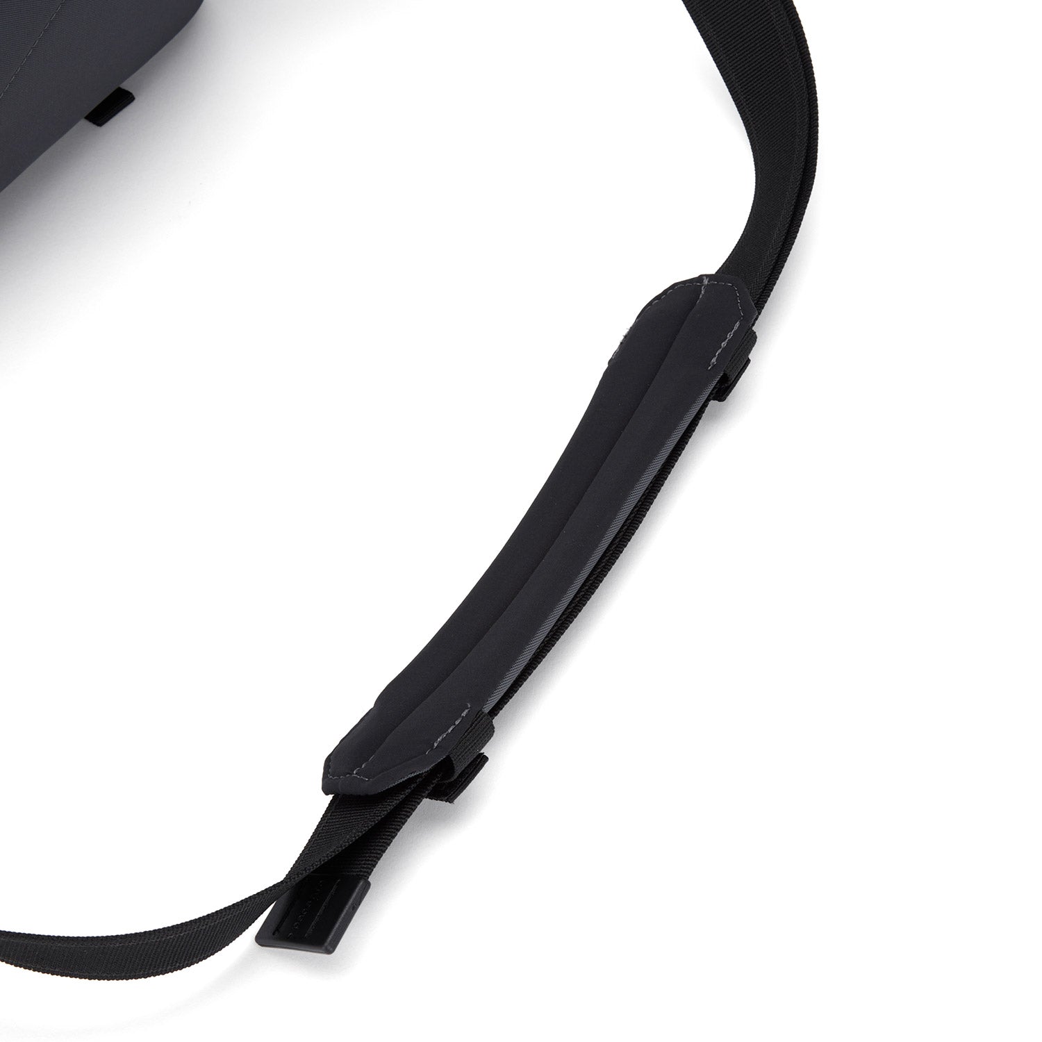 Pacsafe® EXP 12 anti theft sling crossbody、mySite、garagedoors4me