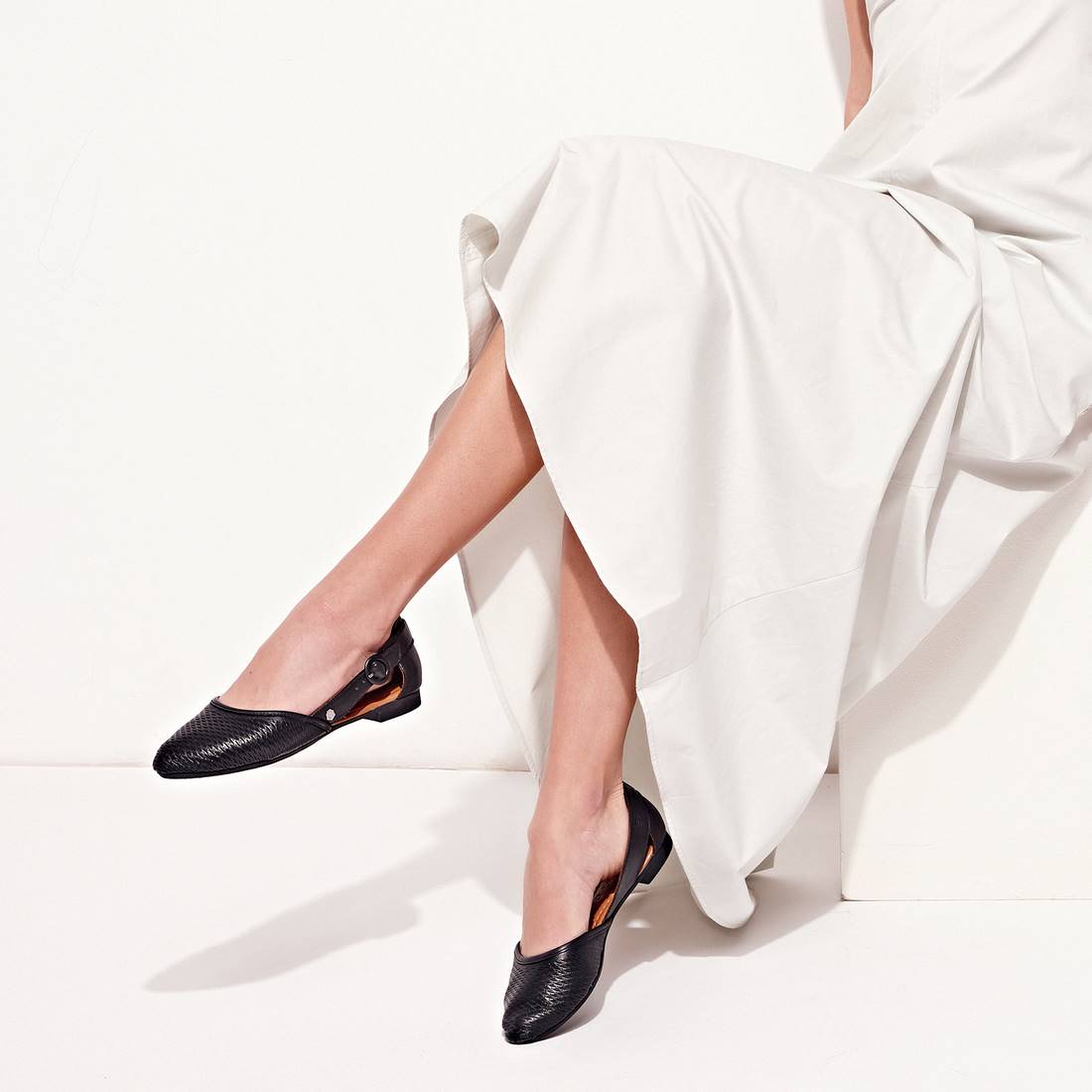 ZAPATO DE MUJER CARMELA 16076005、mySite、gtrtttuynbv