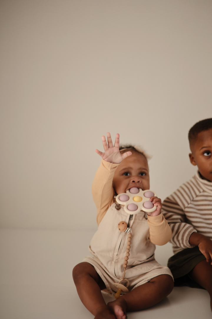 Flower Press Toy - Soft Lilac/Daffodil/Ivory、mySite、g9winljtr