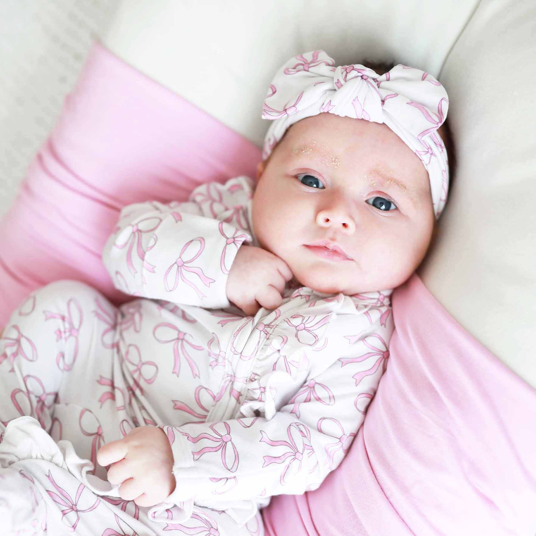  Blushing Bows Ruffle Zipper Footie、mySite、layawaytickets