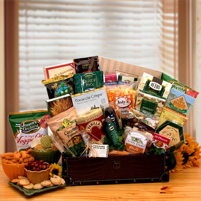 Gourmet Snacking Favorites Chest Gift Basket、mySite、camillekostekn