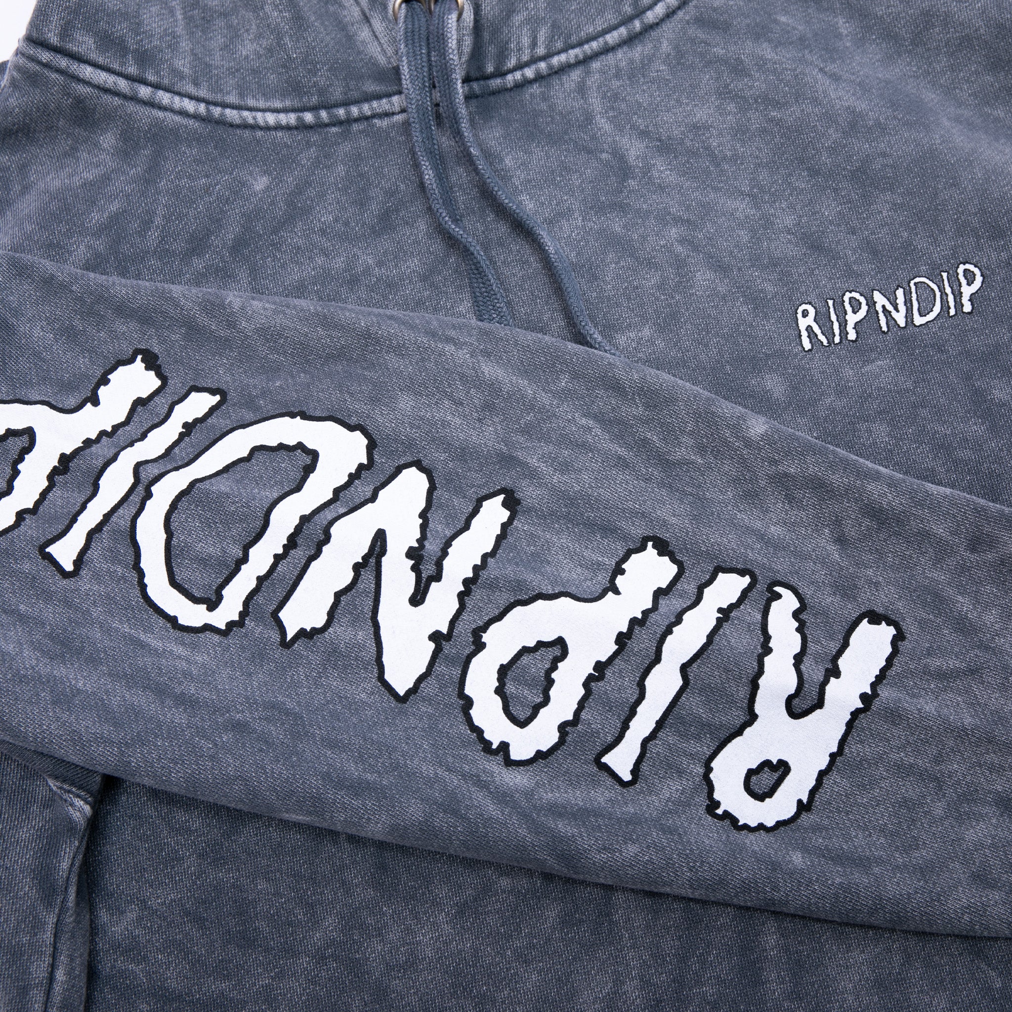 {product_title} - {shop_name}