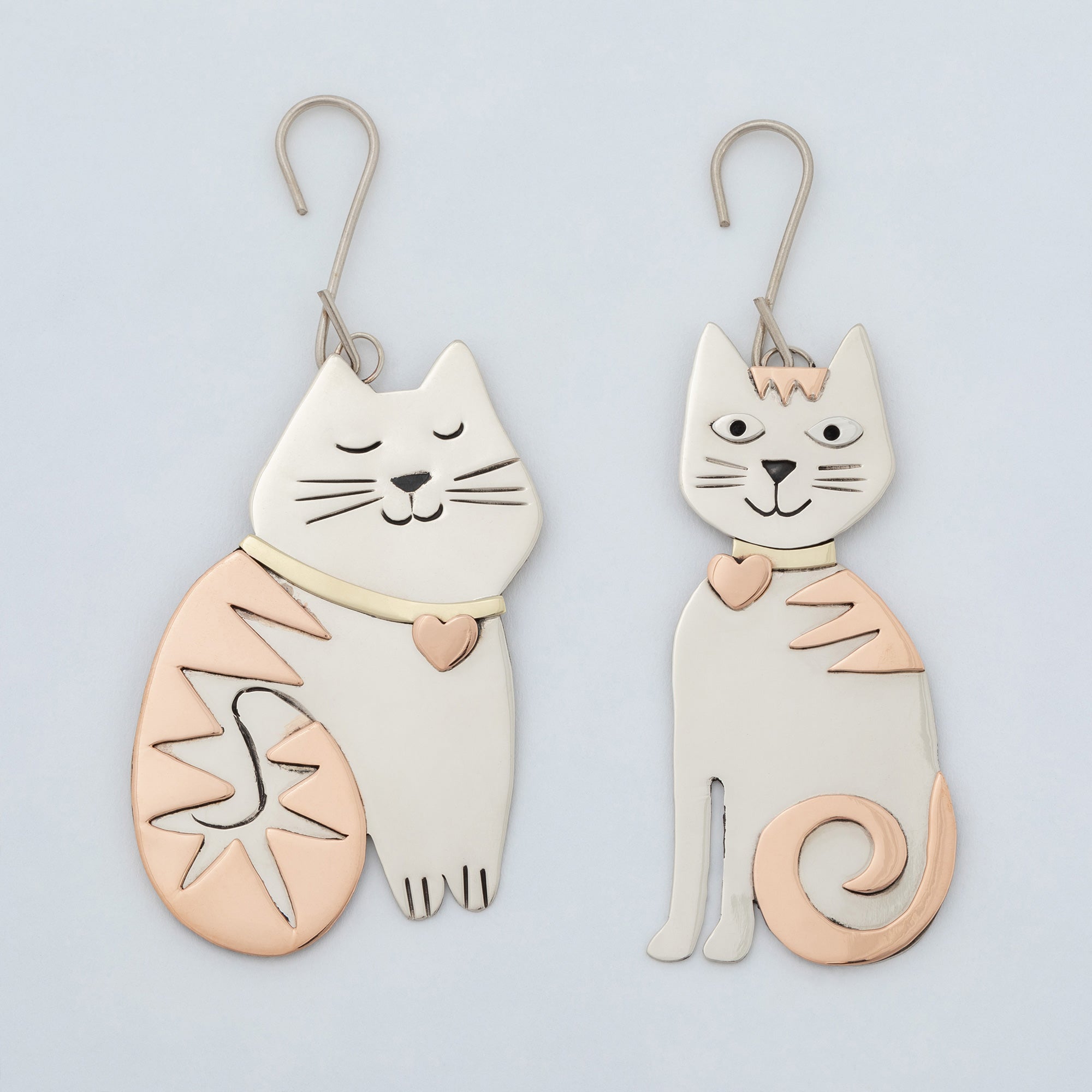 Whiskers & Stripes Cat Ornament、mySite、camillekostekn