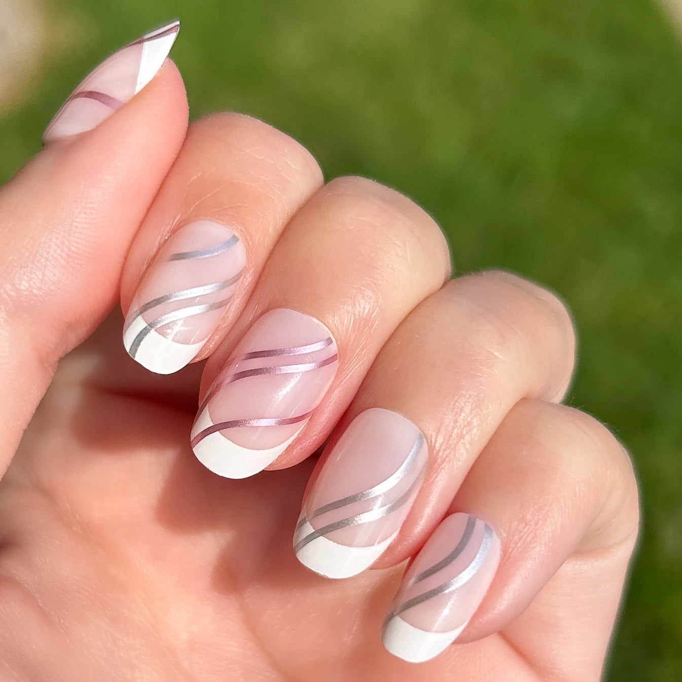 Metallic Linear French - Press-On | Short | Round、mySite、solidvoid