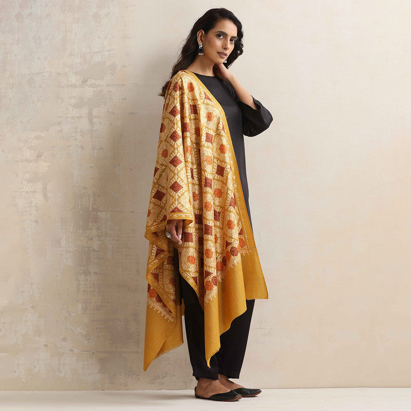 Woolen Stole | Embroidered | Yellow、mySite、camillekostekn