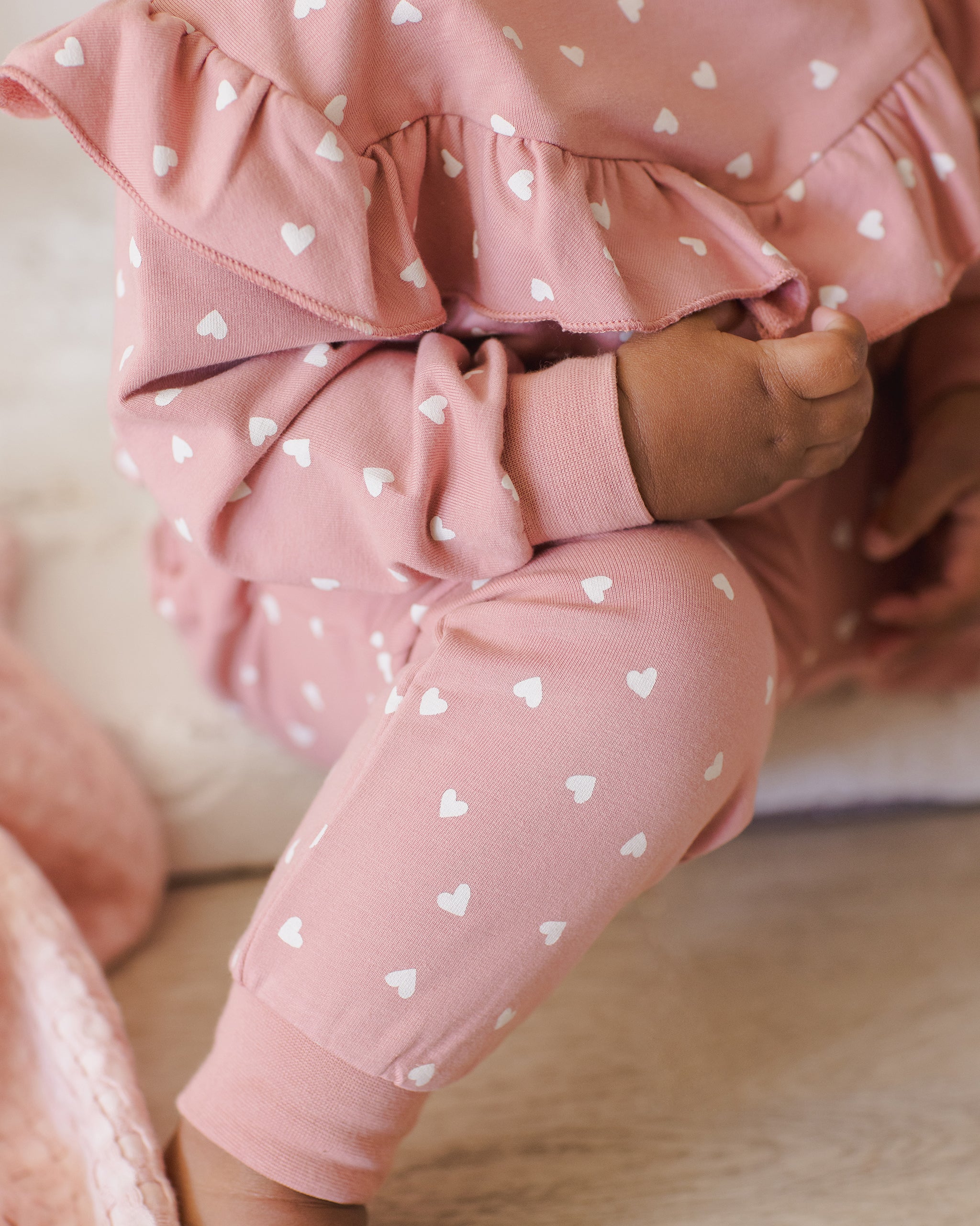  Relaxed Sweatpant || Lipstick Hearts、mySite、layawaytickets