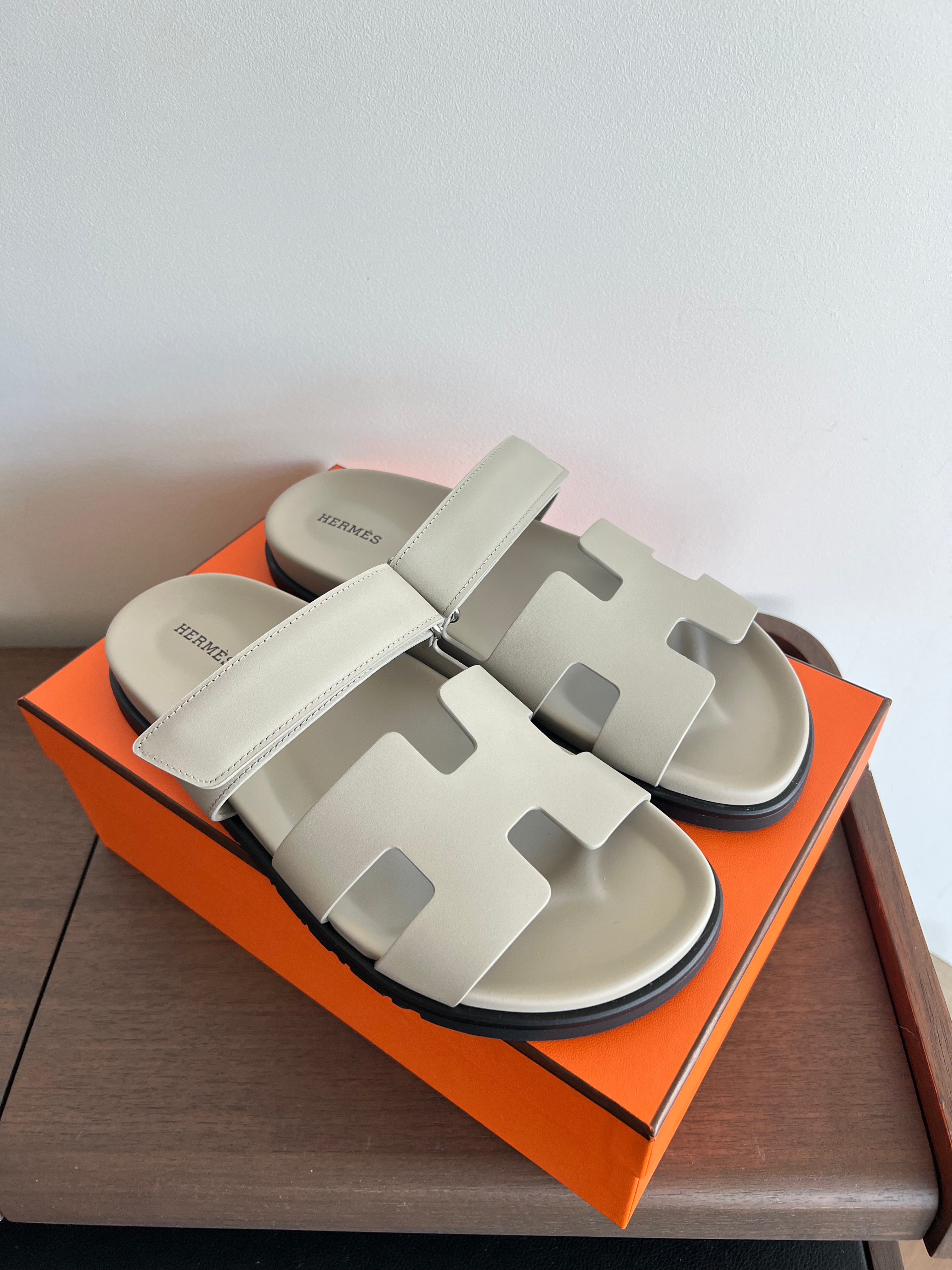 Hermès Chypre Sandals (Beige Equisse)、mySite、garminoutage.com