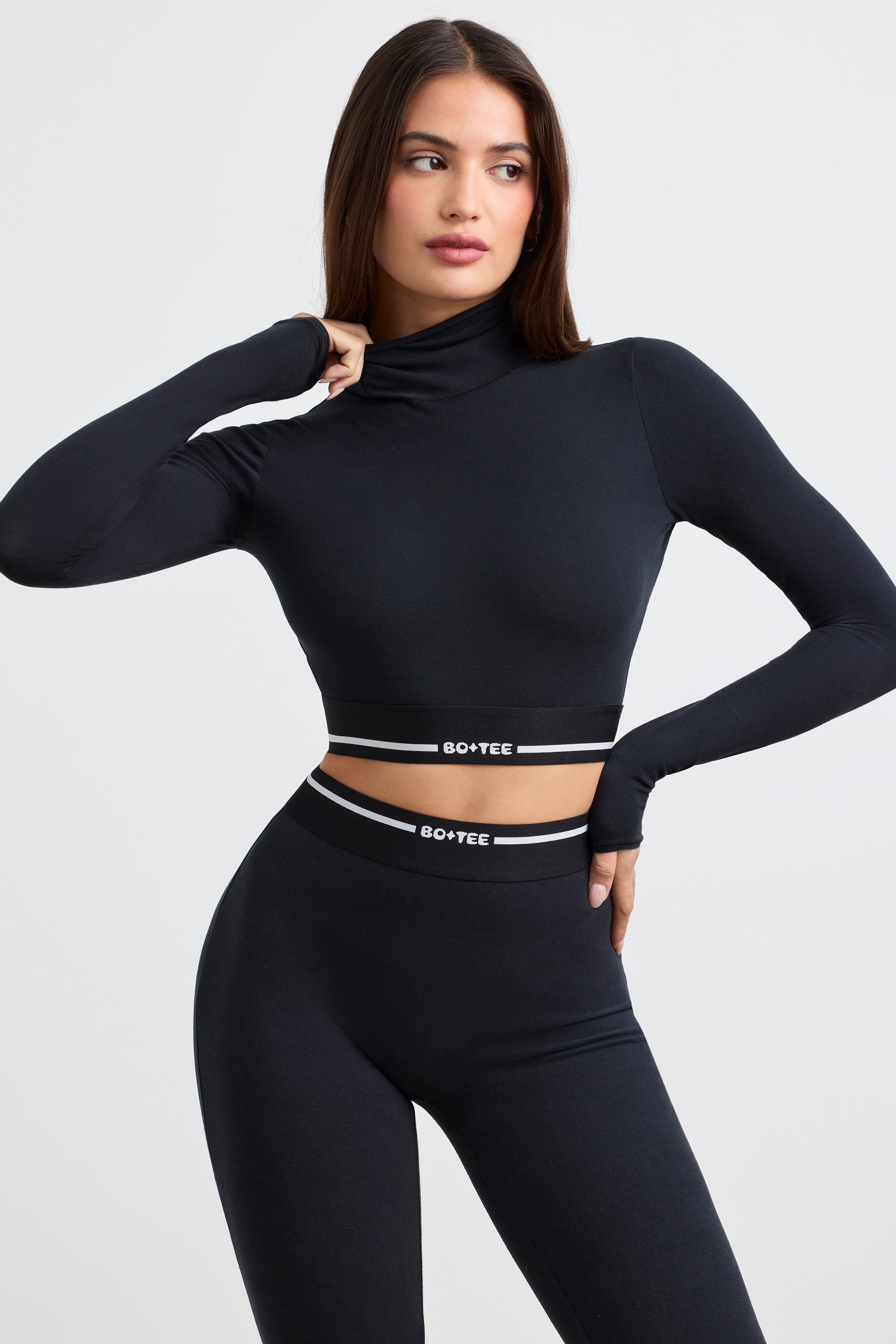 Turtleneck Backless Long-Sleeve Crop Top in Black、mySite、solidvoid