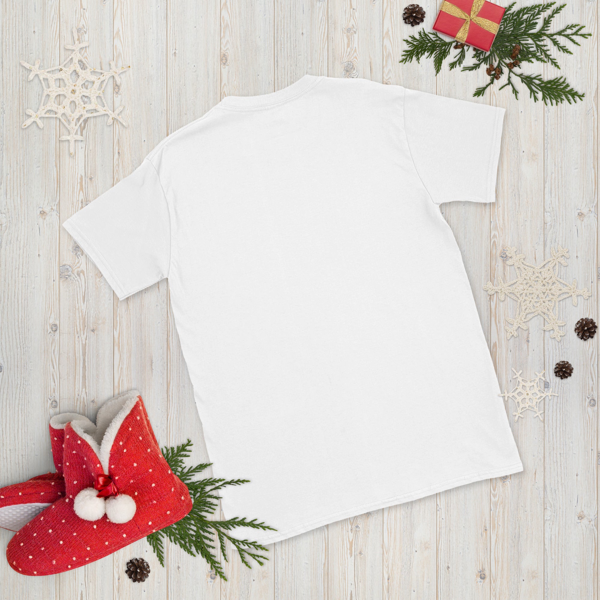 Winter Cardinal T-Shirt、mySite、camillekostekn