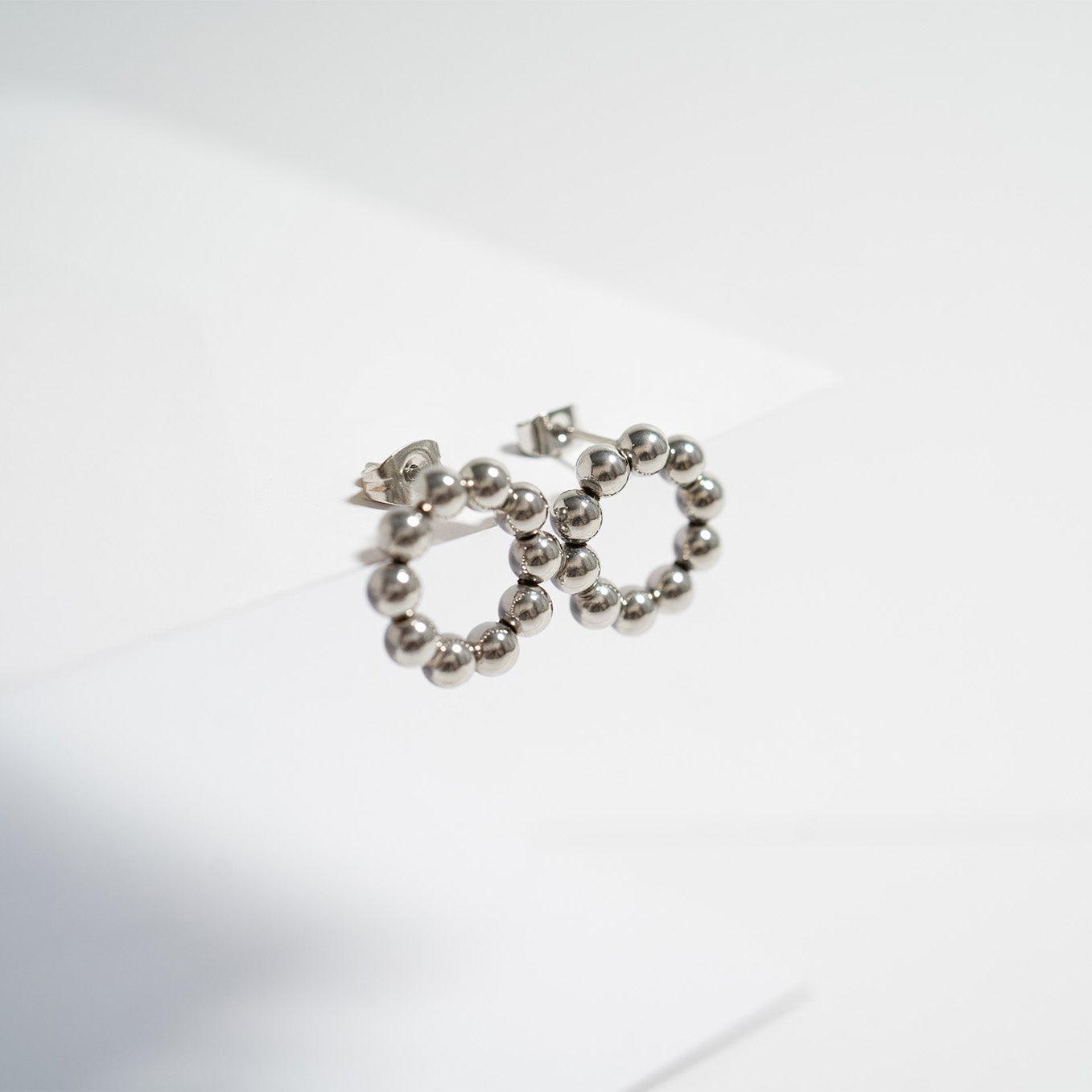 18K Gold PVD Stainless Steel Circle Ball Stud Earrings / ERJ0067、mySite、dreamappss