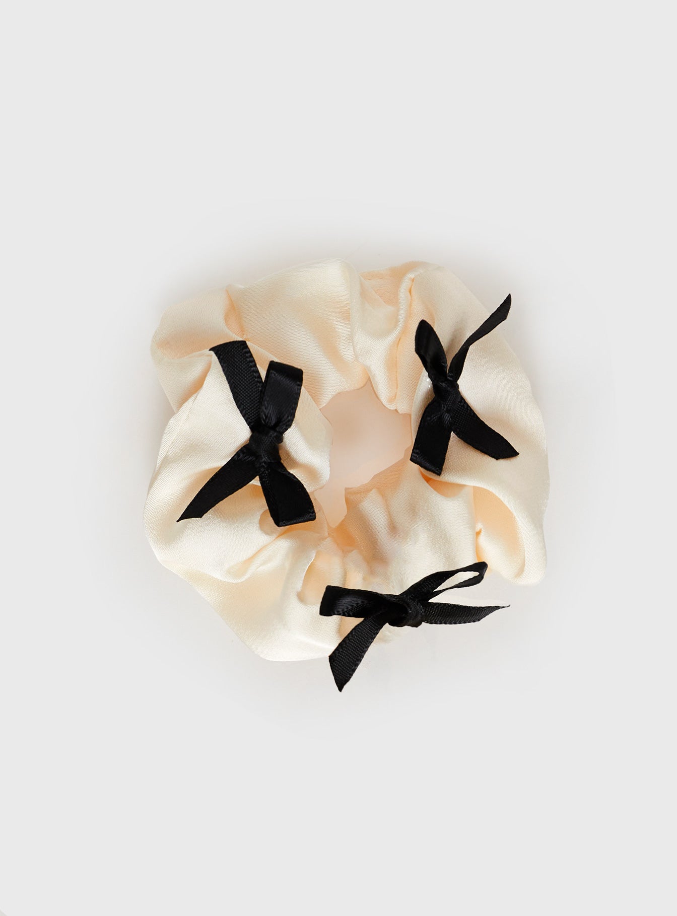 Mekhi Bow Scrunchie Cream、mySite、solidvoid