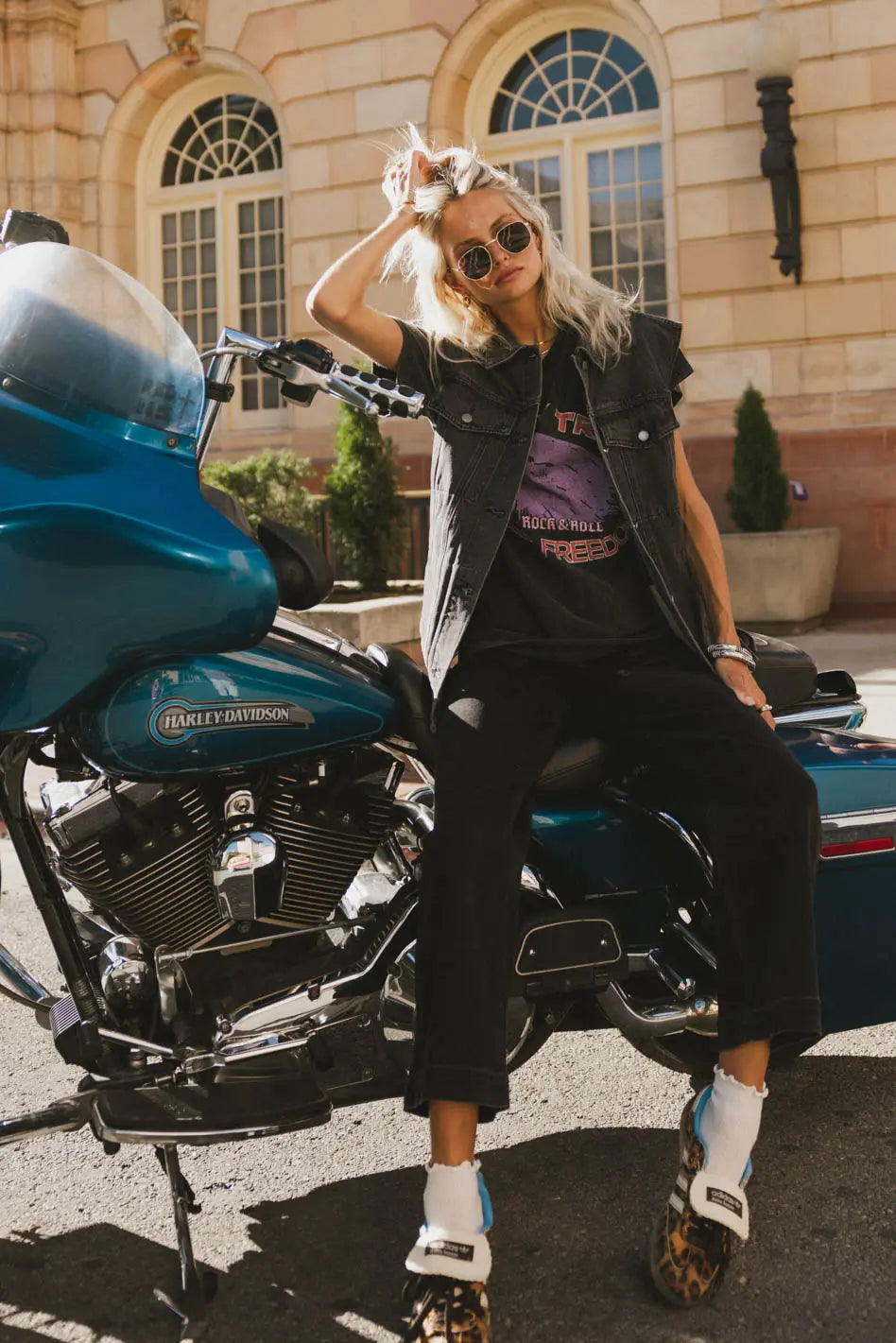 {product_title} - {shop_name}