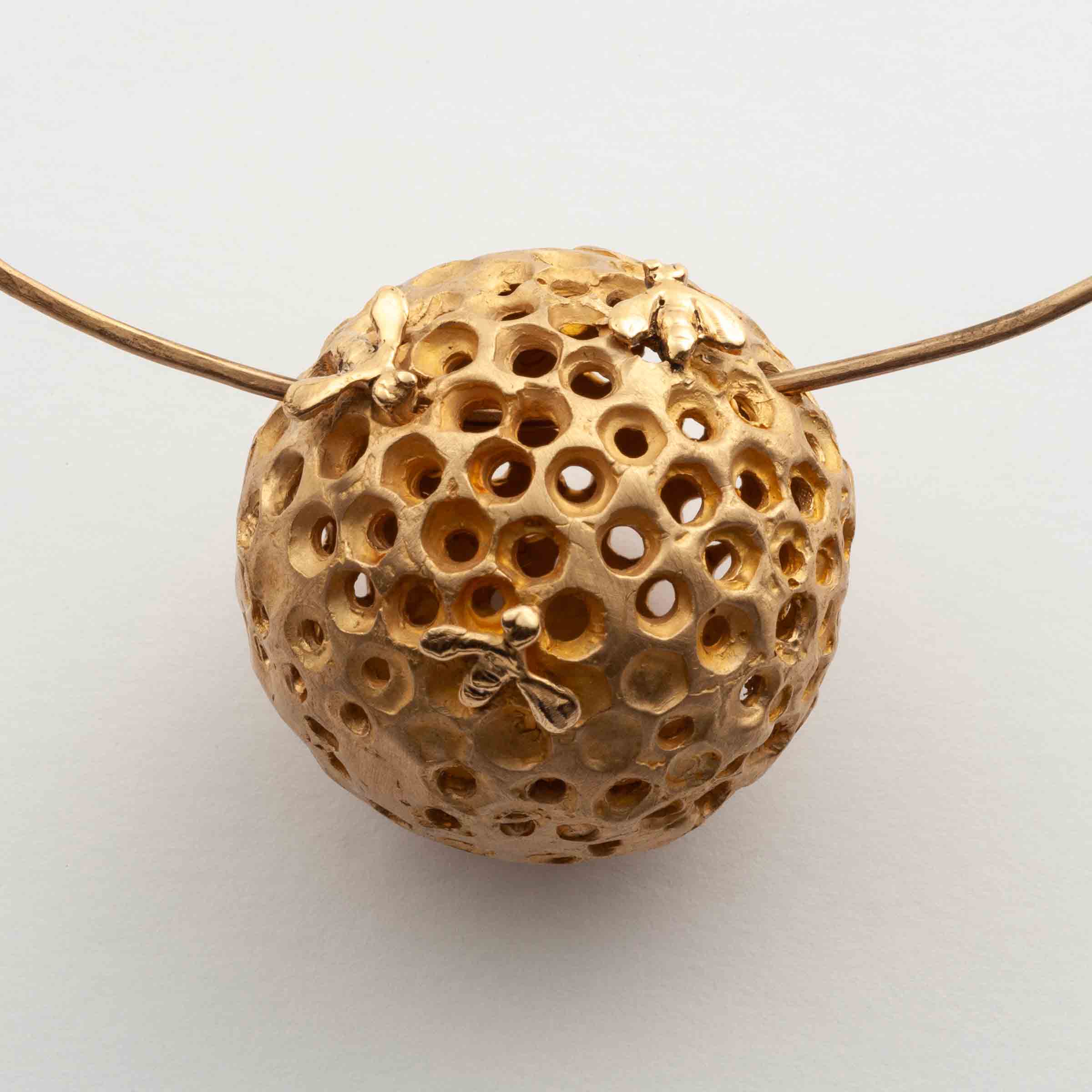 Bronze Necklace BEEHIVE by Jessica Carroll for BABS Art Gallery - Limited Edition、mySite、neckold