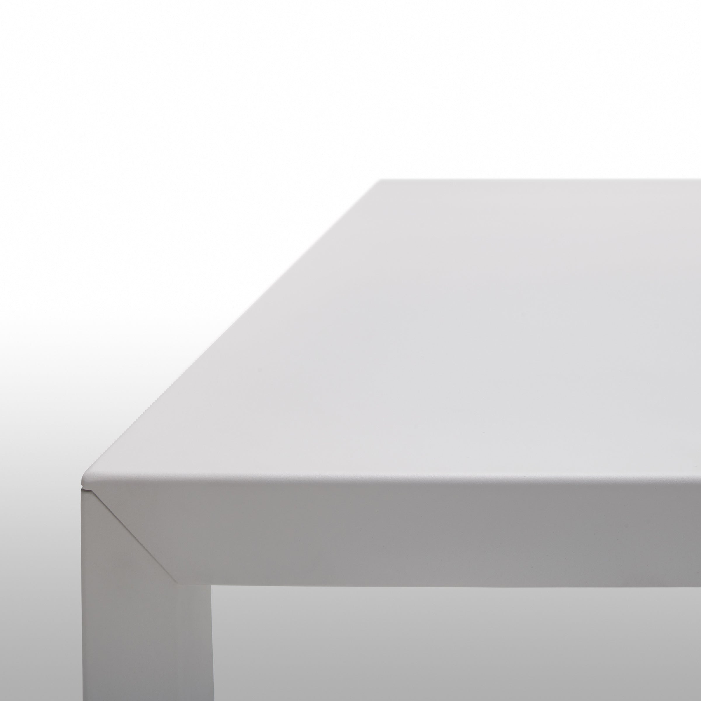 Table TENSE OUTDOOR by Piergiorgio Cazzaniga for MDF Italia、mySite、neckold