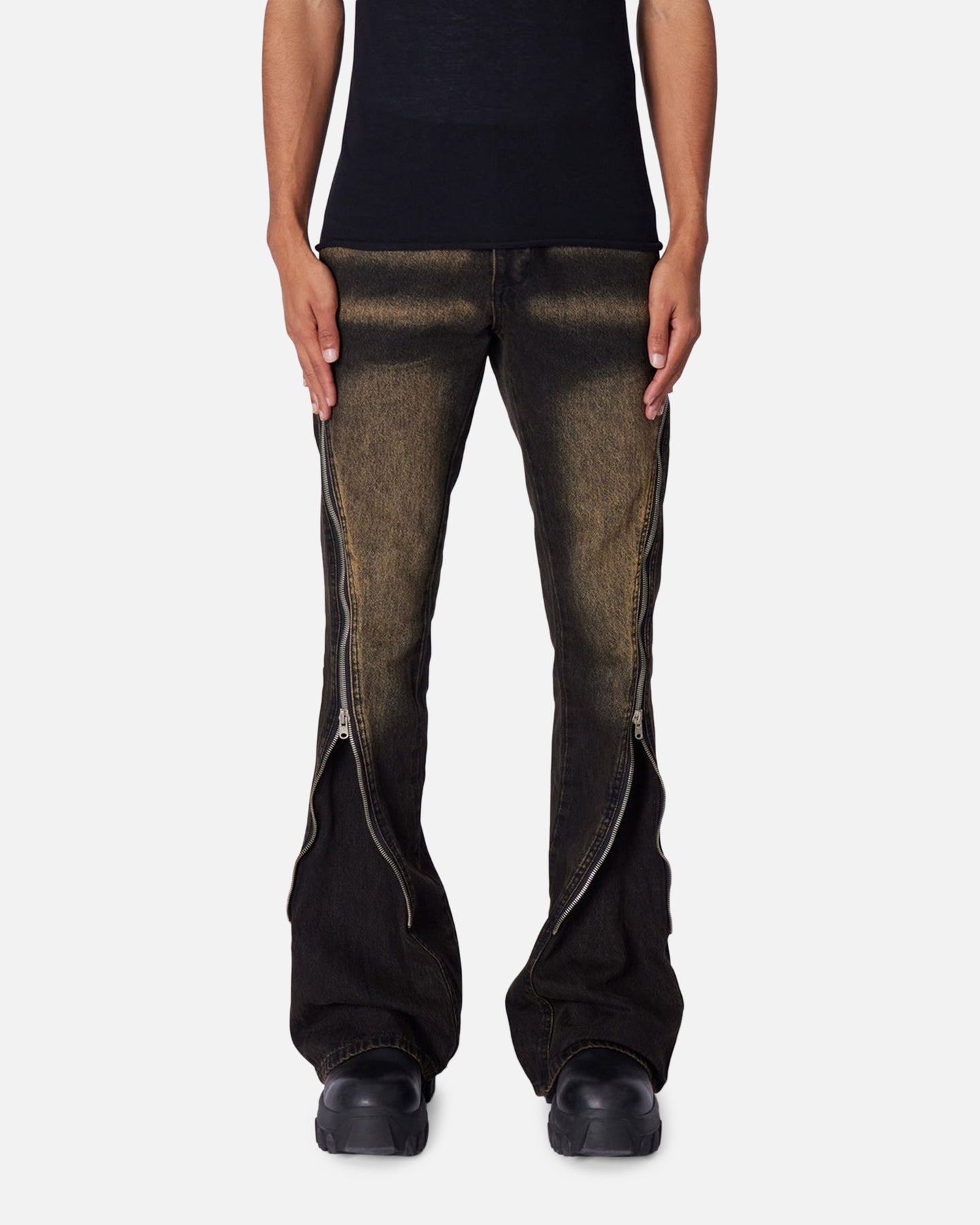 {product_title} - {shop_name}