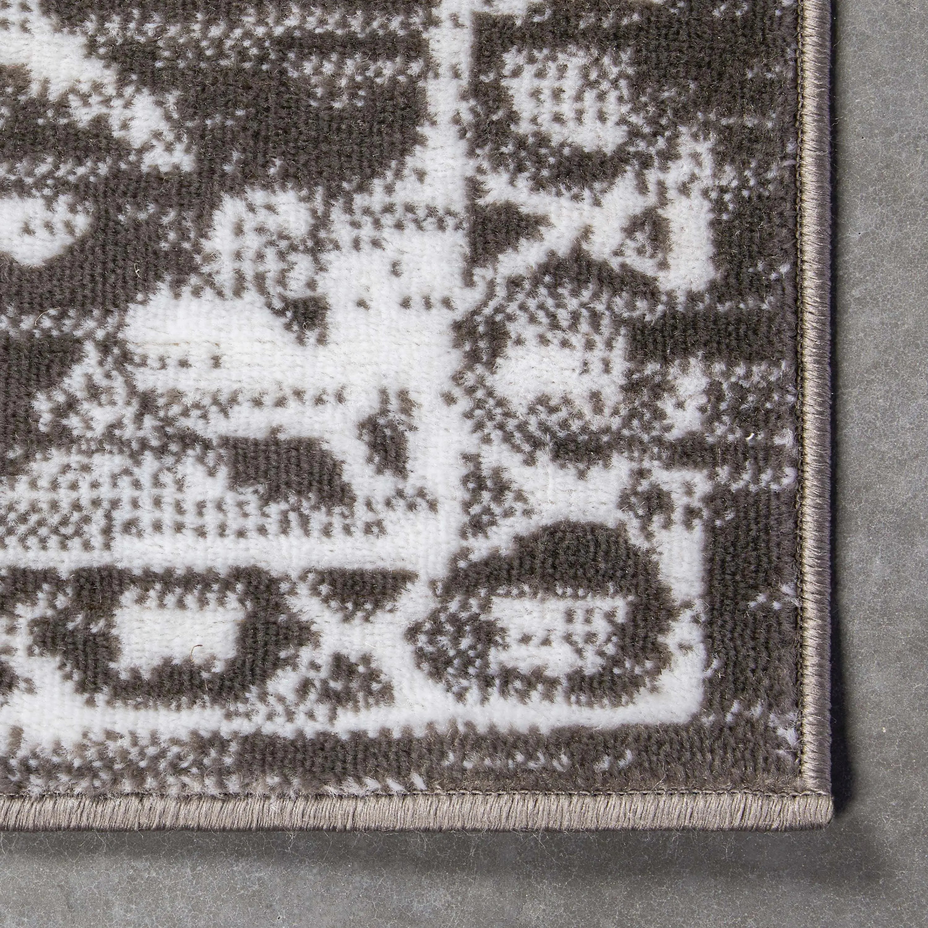 Disa Vintage Medallion Grey Soft Rug By Chill Rugs、mySite、gigharbornorthrealestate