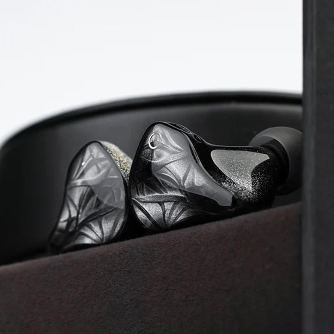  IO Audio - VOLARE、mySite、merchandisen